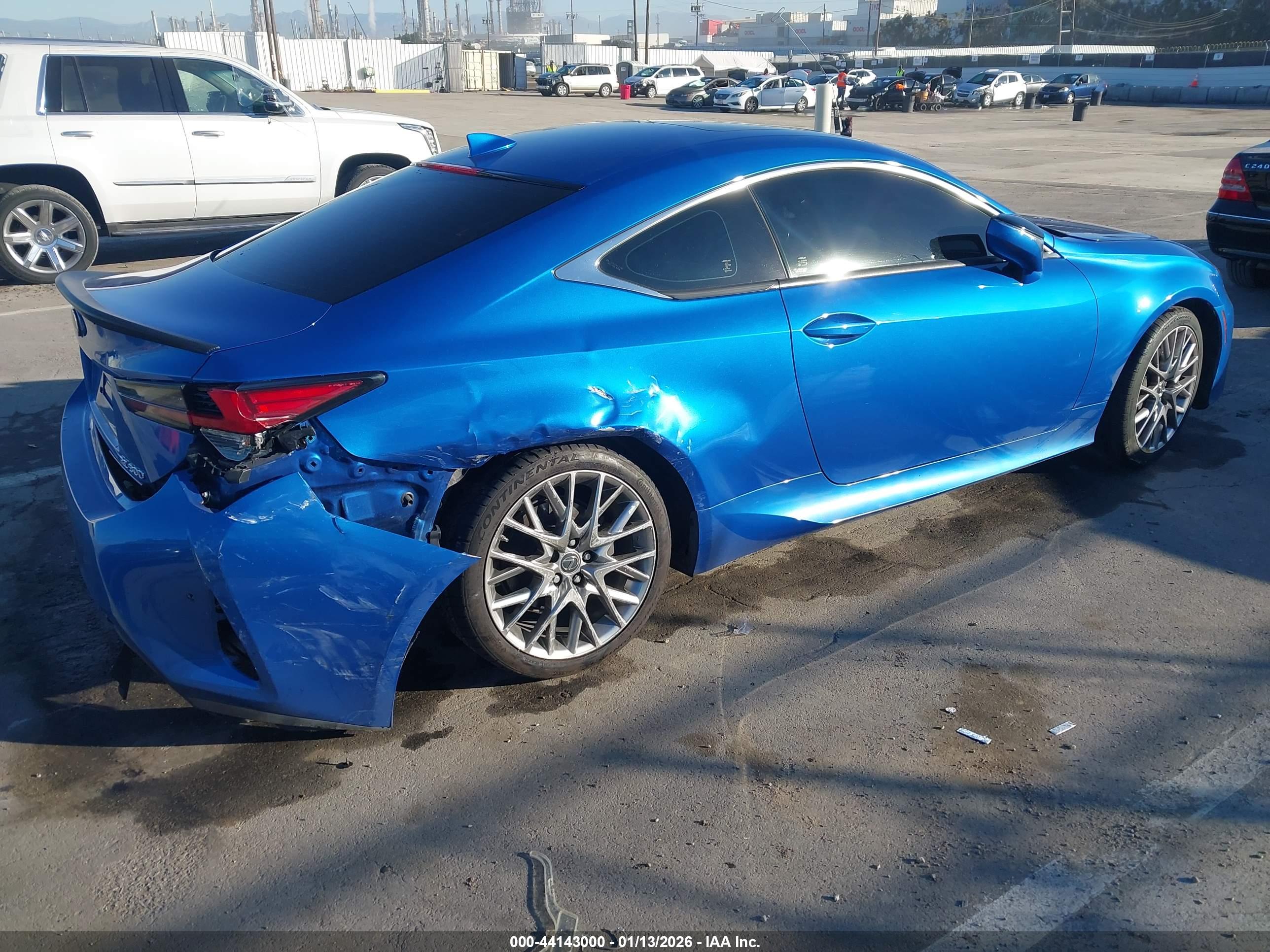 LEXUS RC image 4