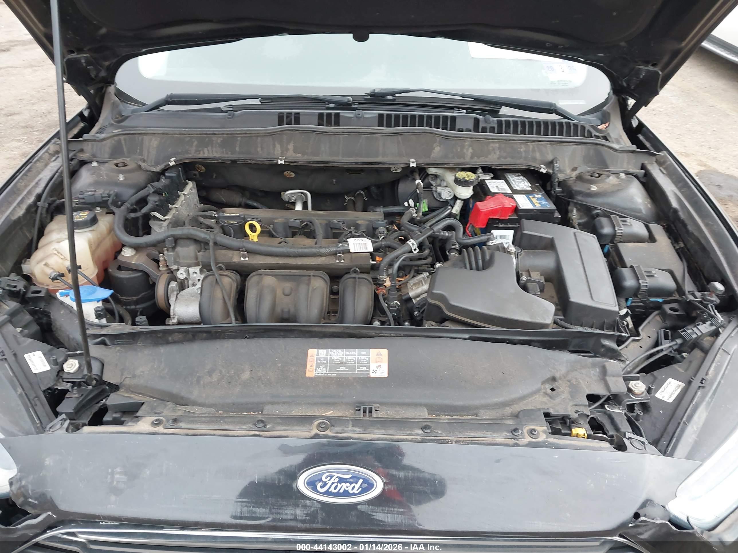 FORD FUSION image 10
