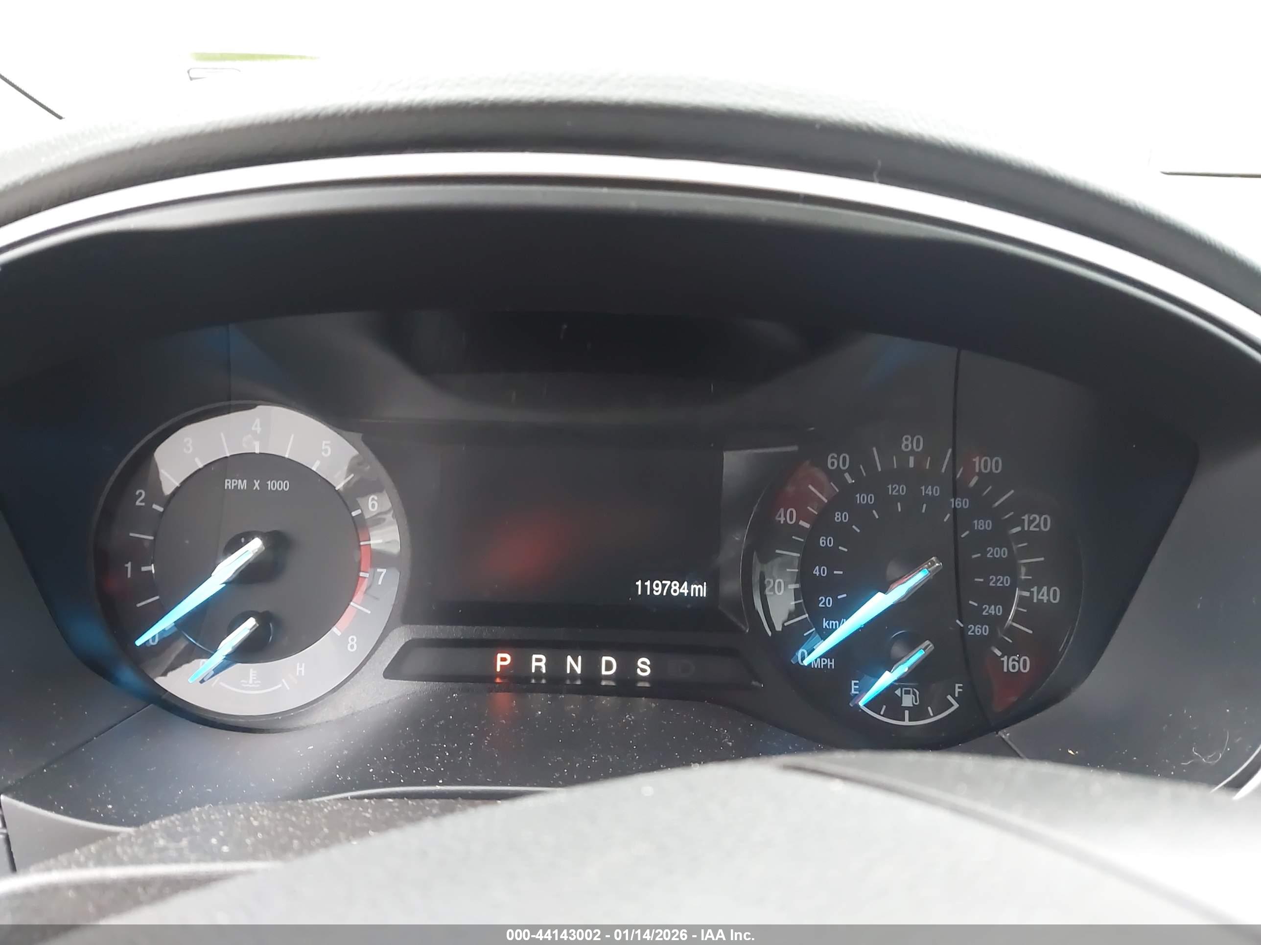 FORD FUSION image 7