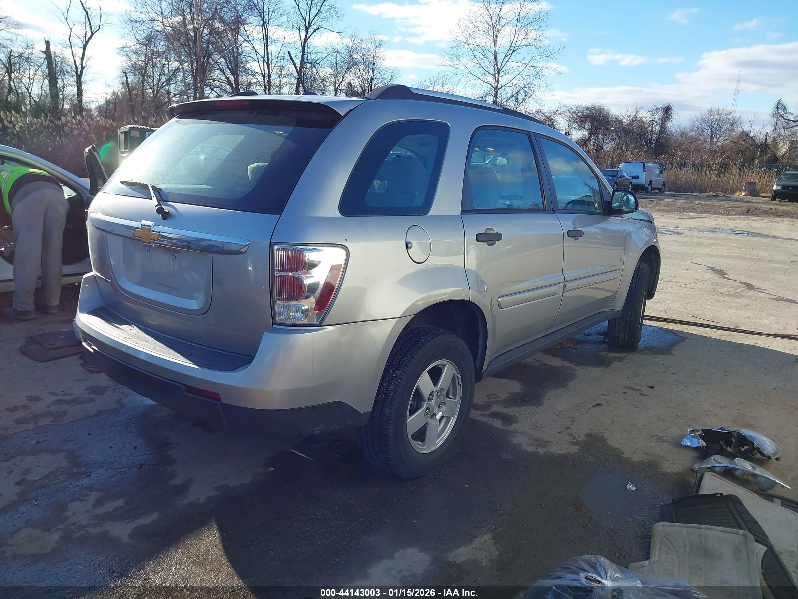 CHEVROLET EQUINOX image 4