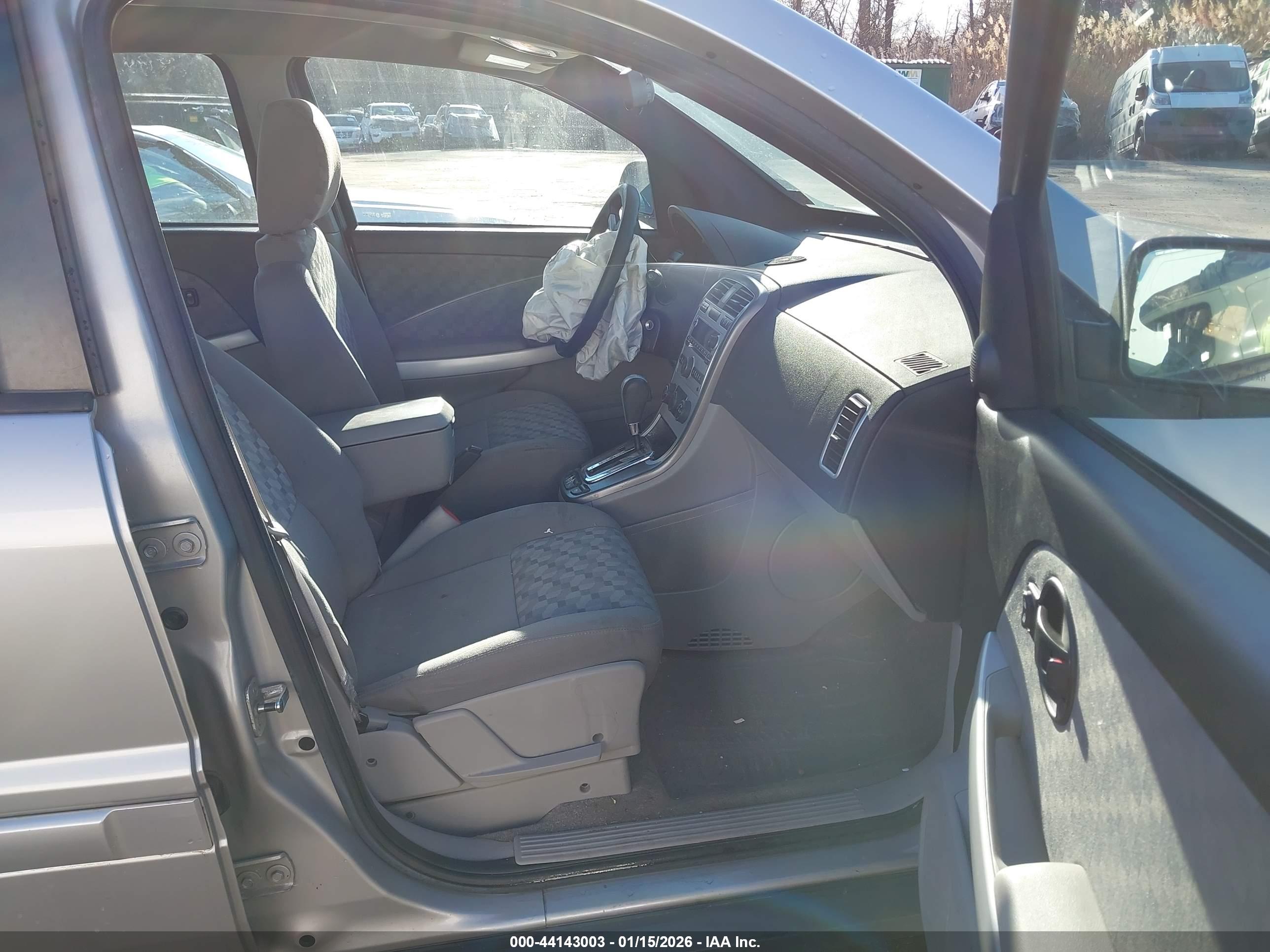 CHEVROLET EQUINOX image 5