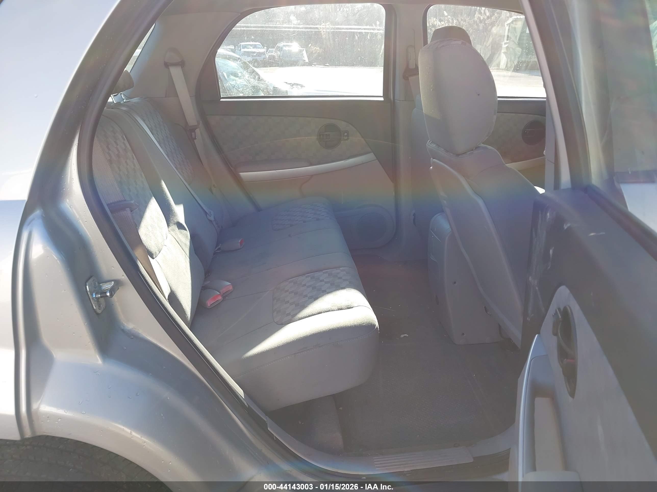 CHEVROLET EQUINOX image 8