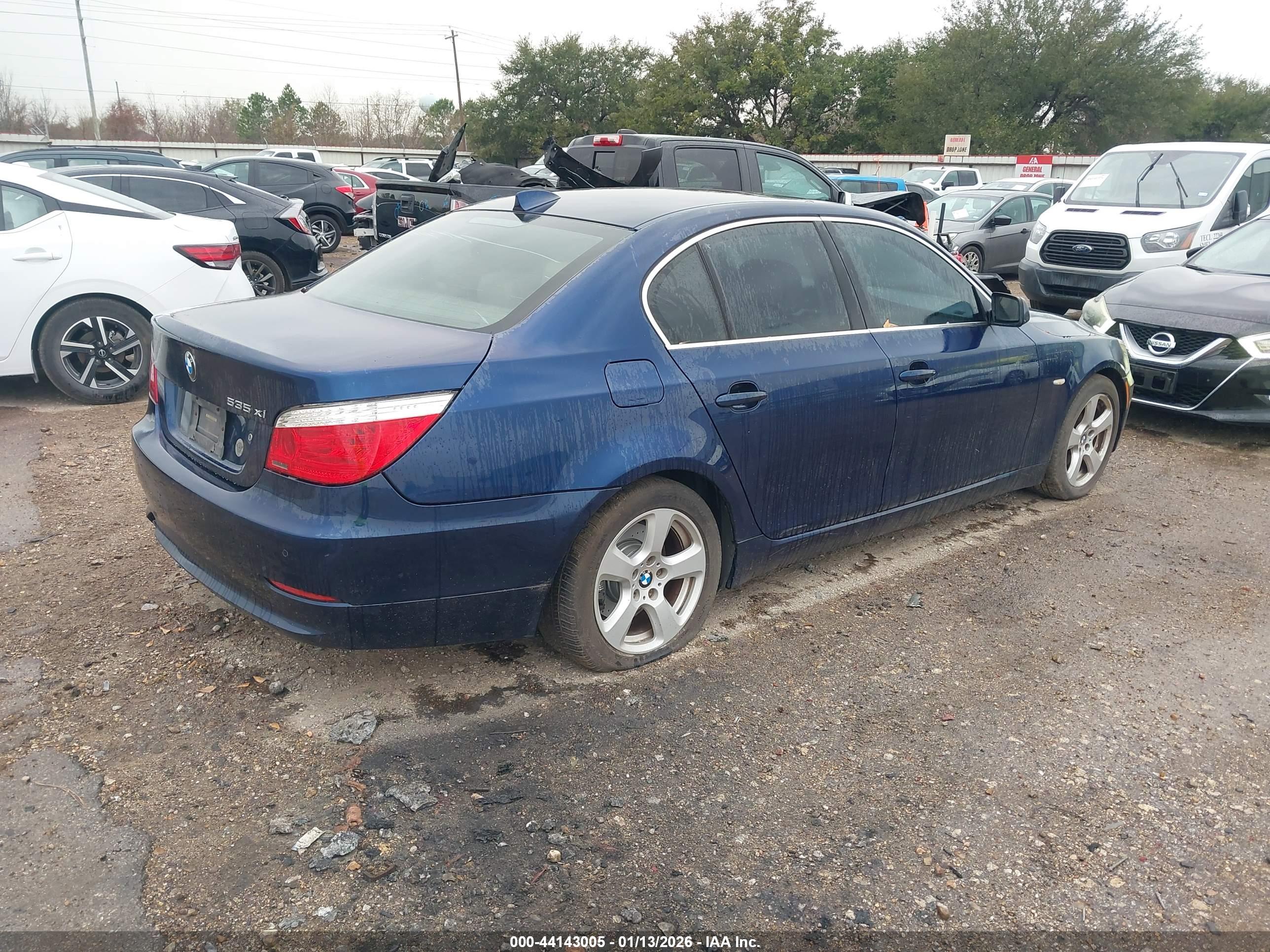 BMW 535XI image 4