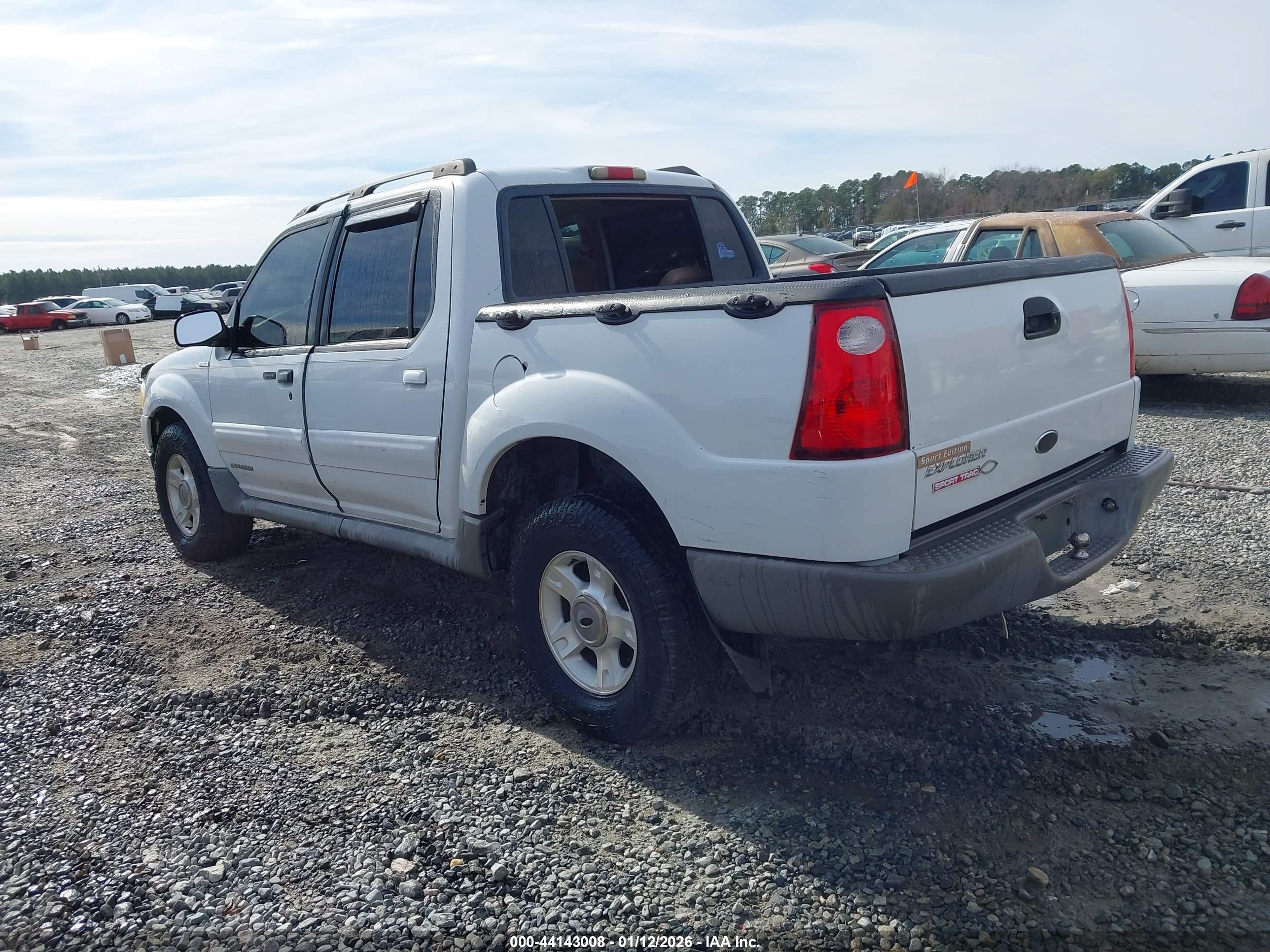 FORD EXPLORER image 3