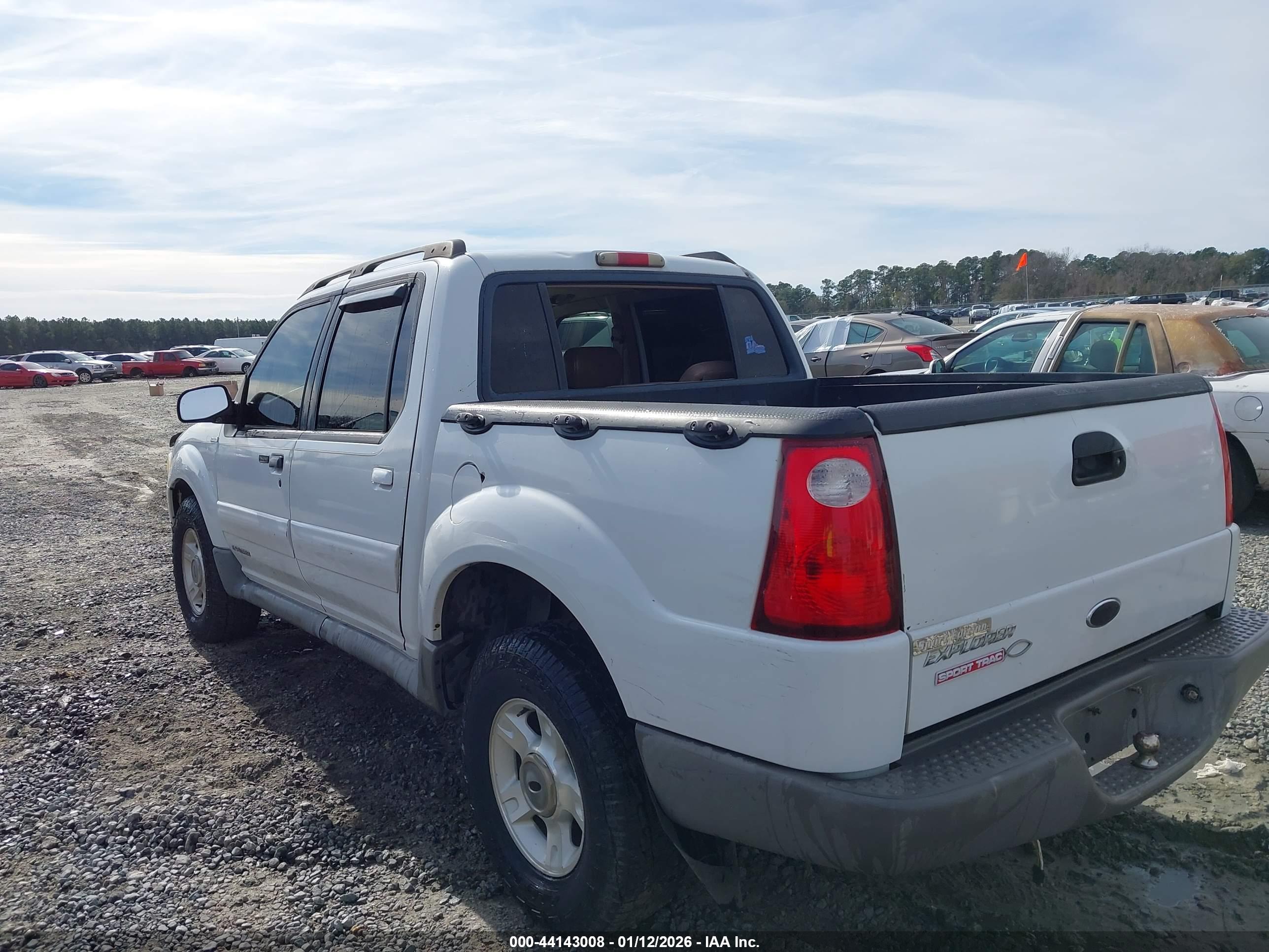 FORD EXPLORER image 6