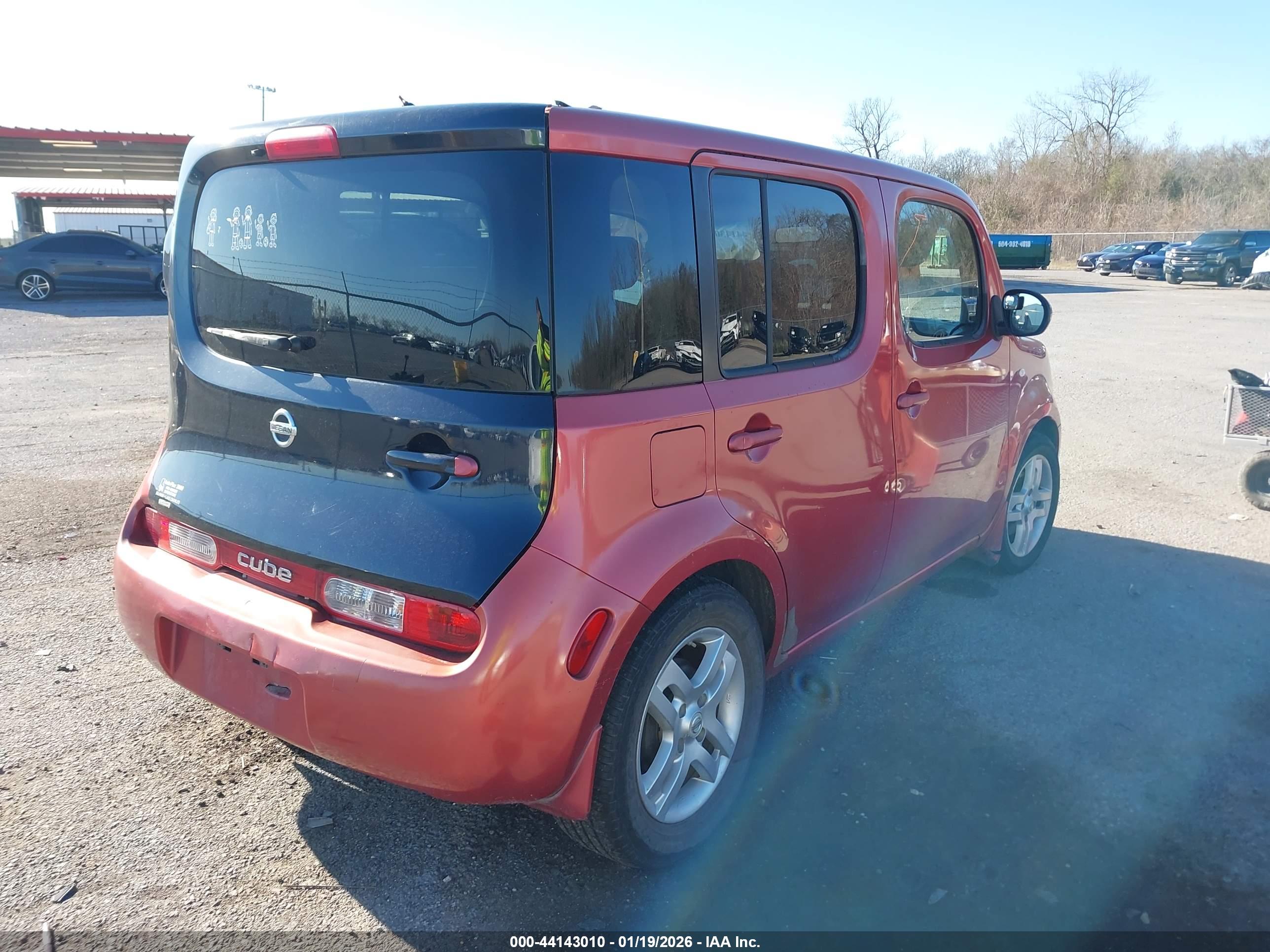 NISSAN CUBE image 4