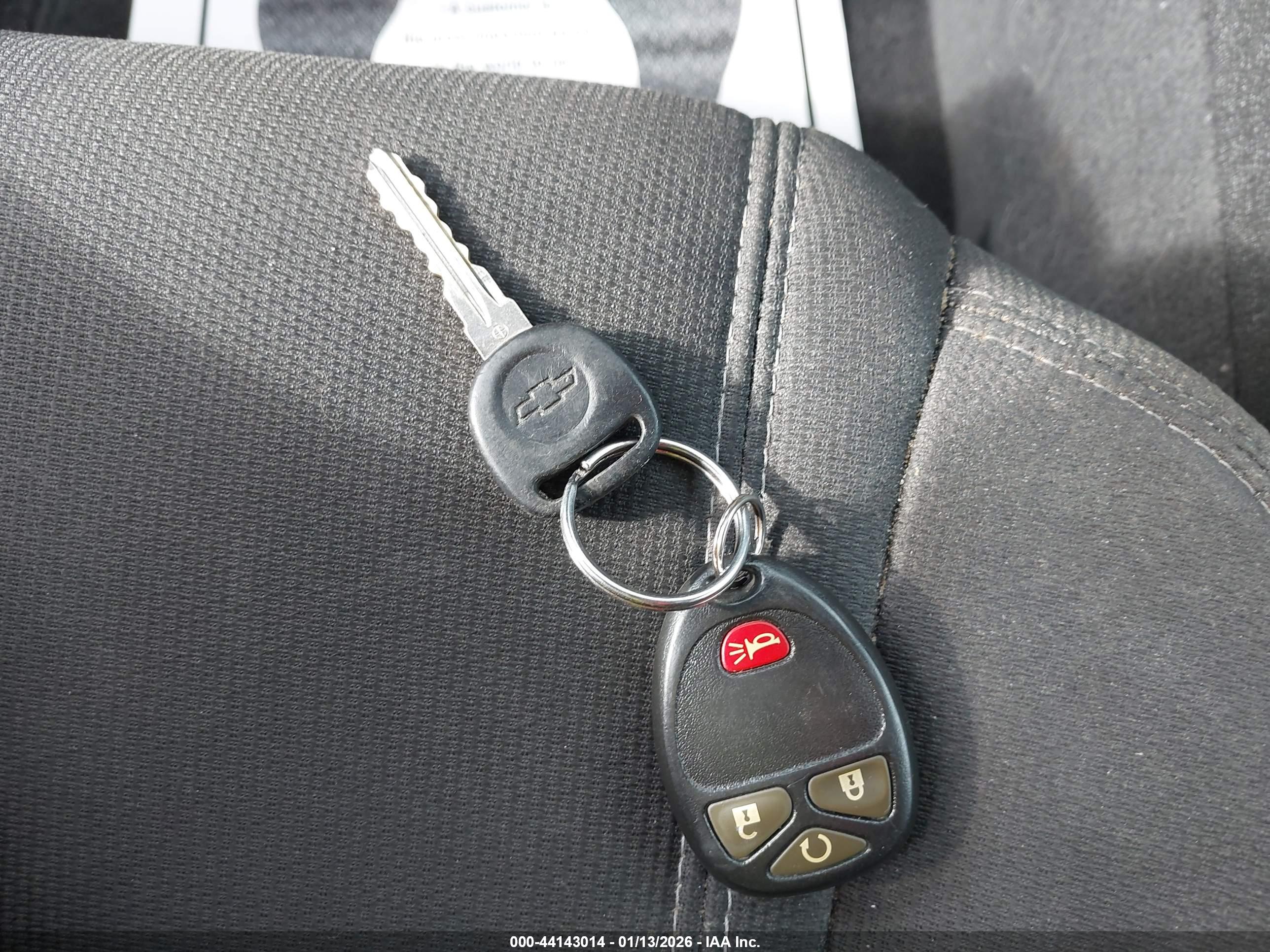 CHEVROLET TRAVERSE image 11