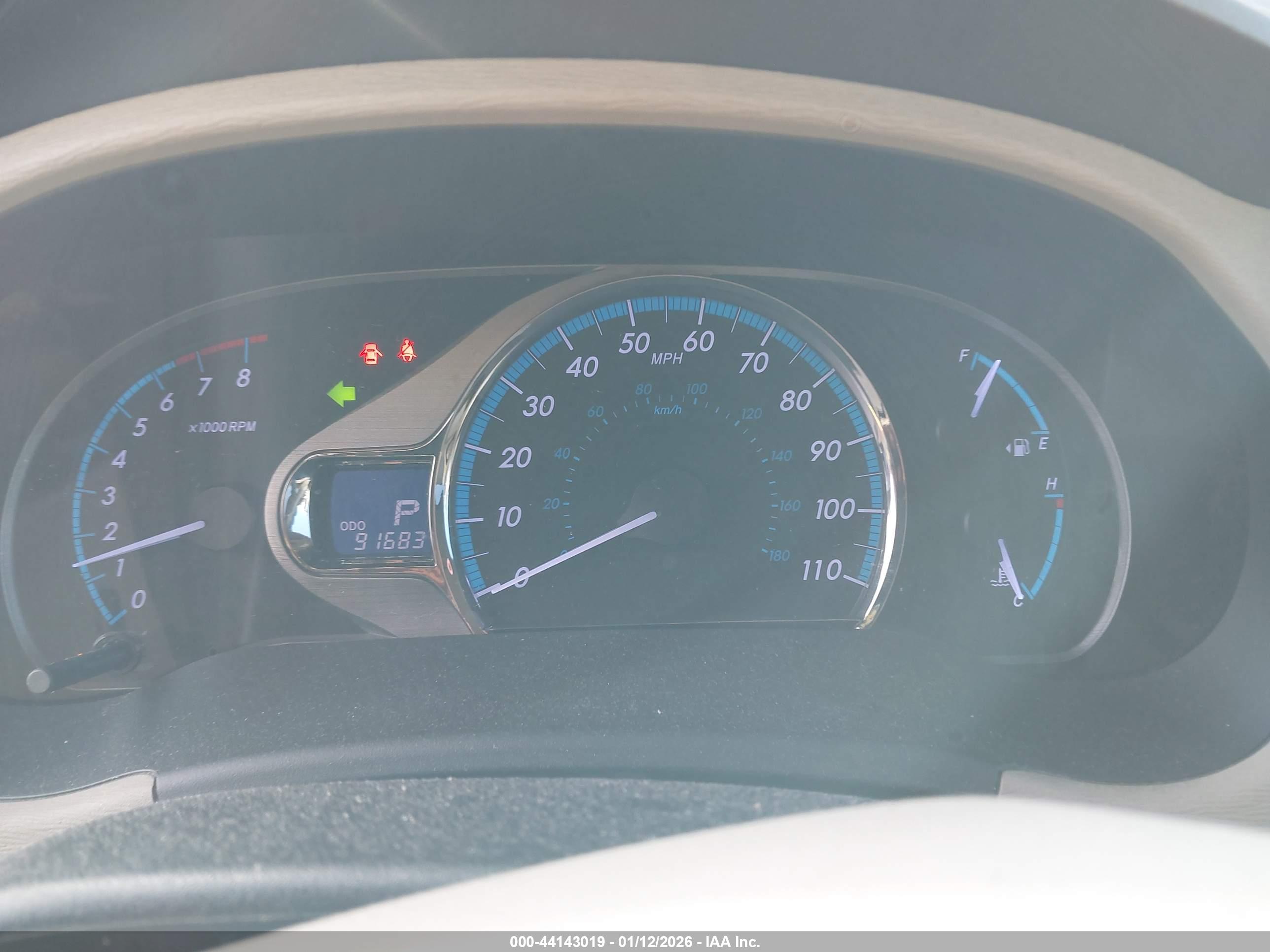 TOYOTA SIENNA image 7