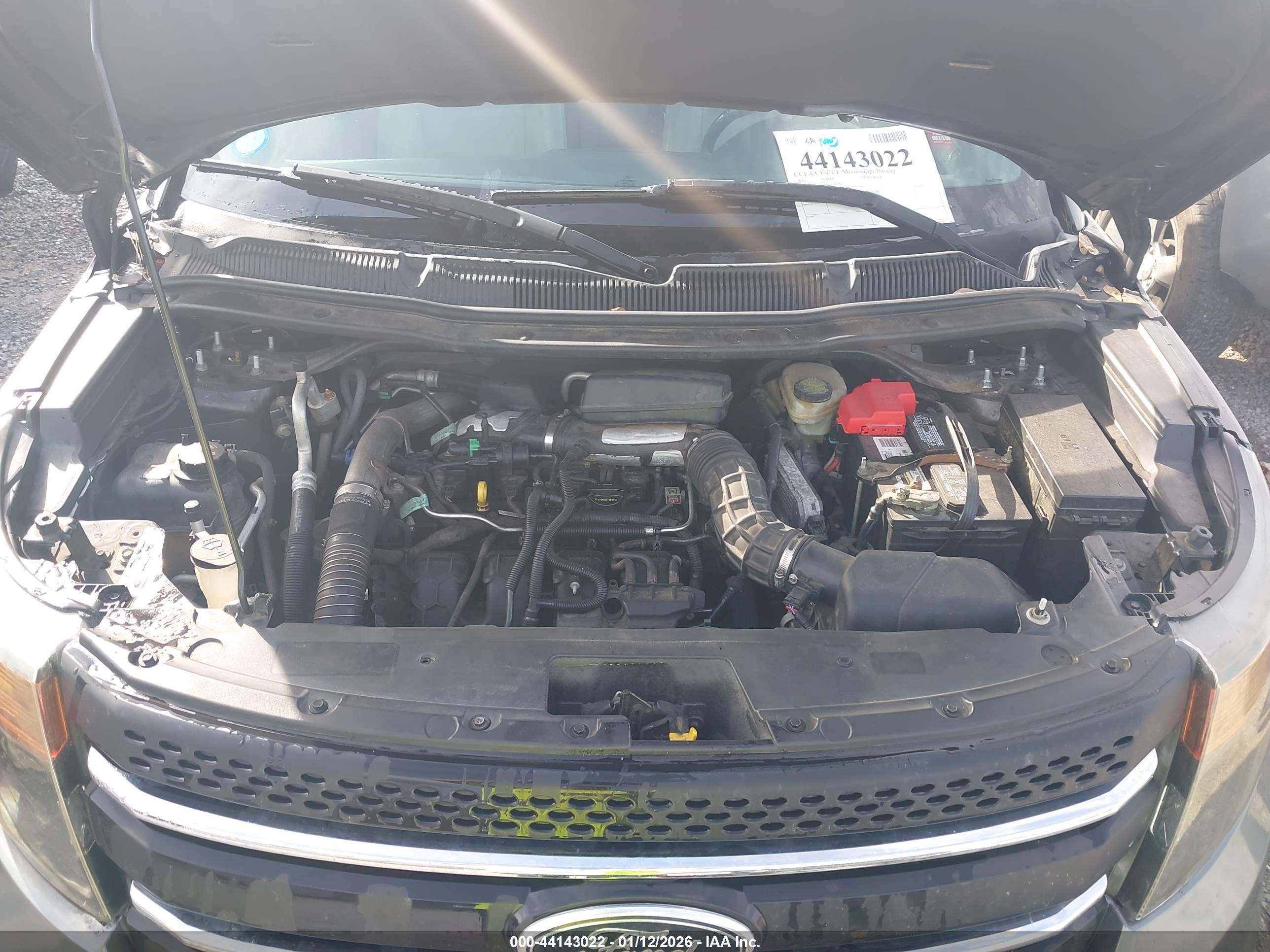 FORD EXPLORER image 10