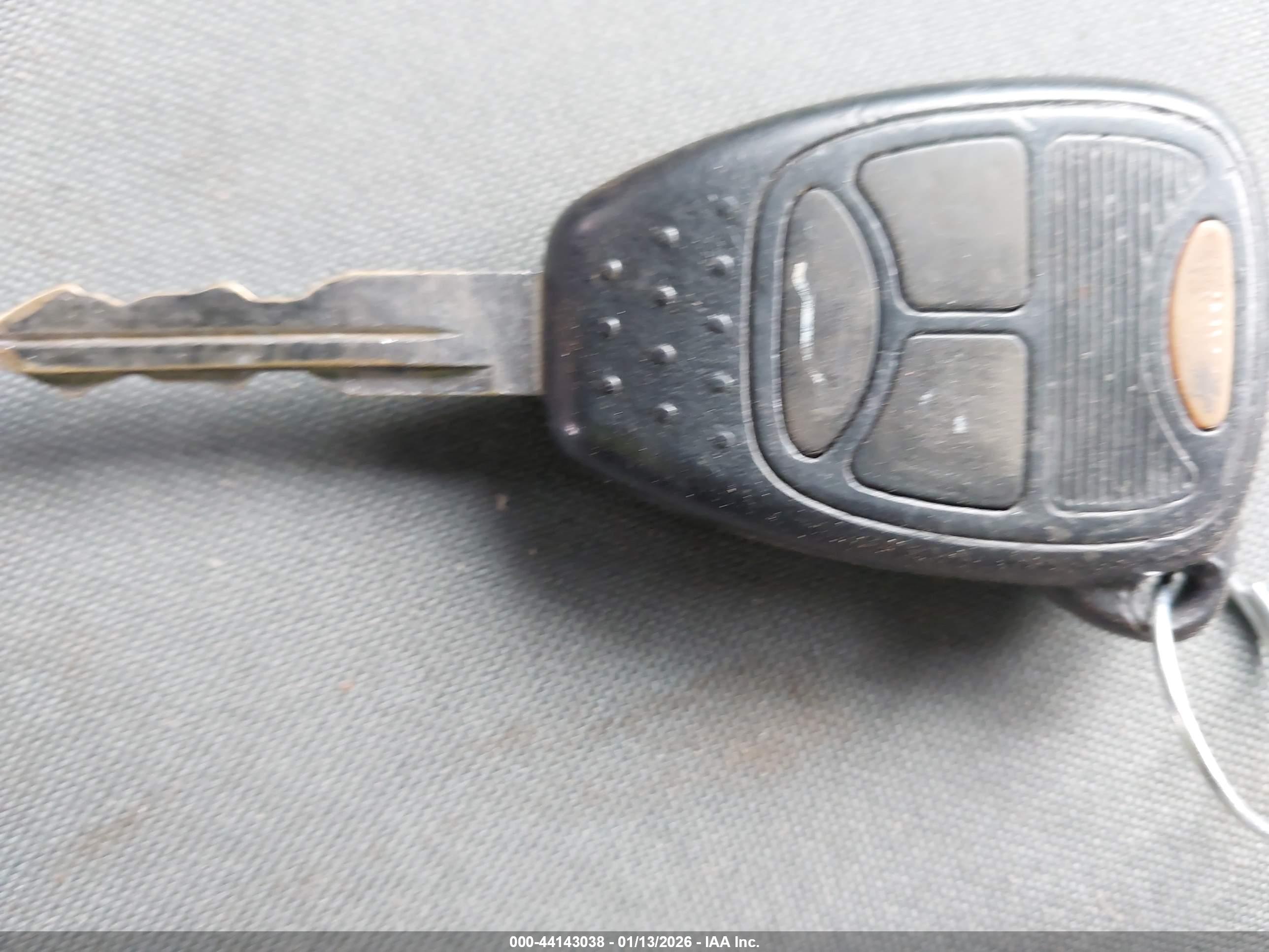 JEEP LIBERTY image 11