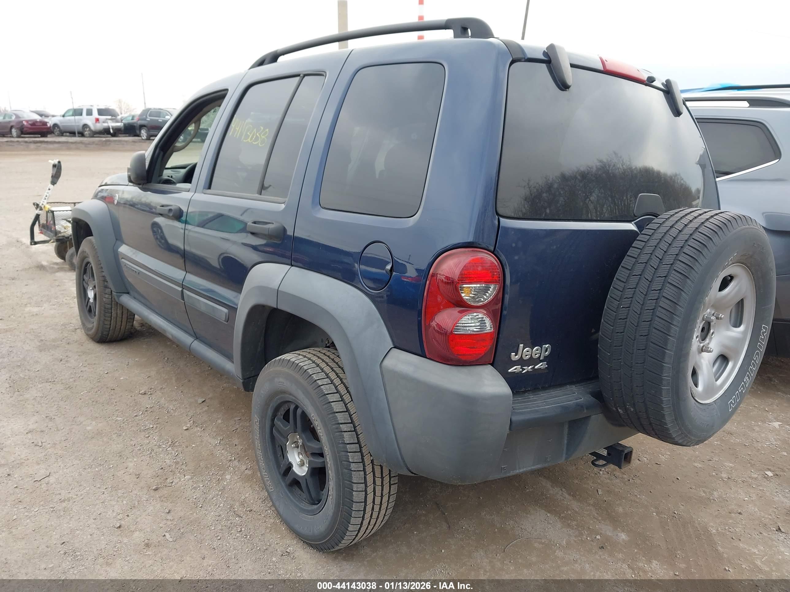 JEEP LIBERTY image 3