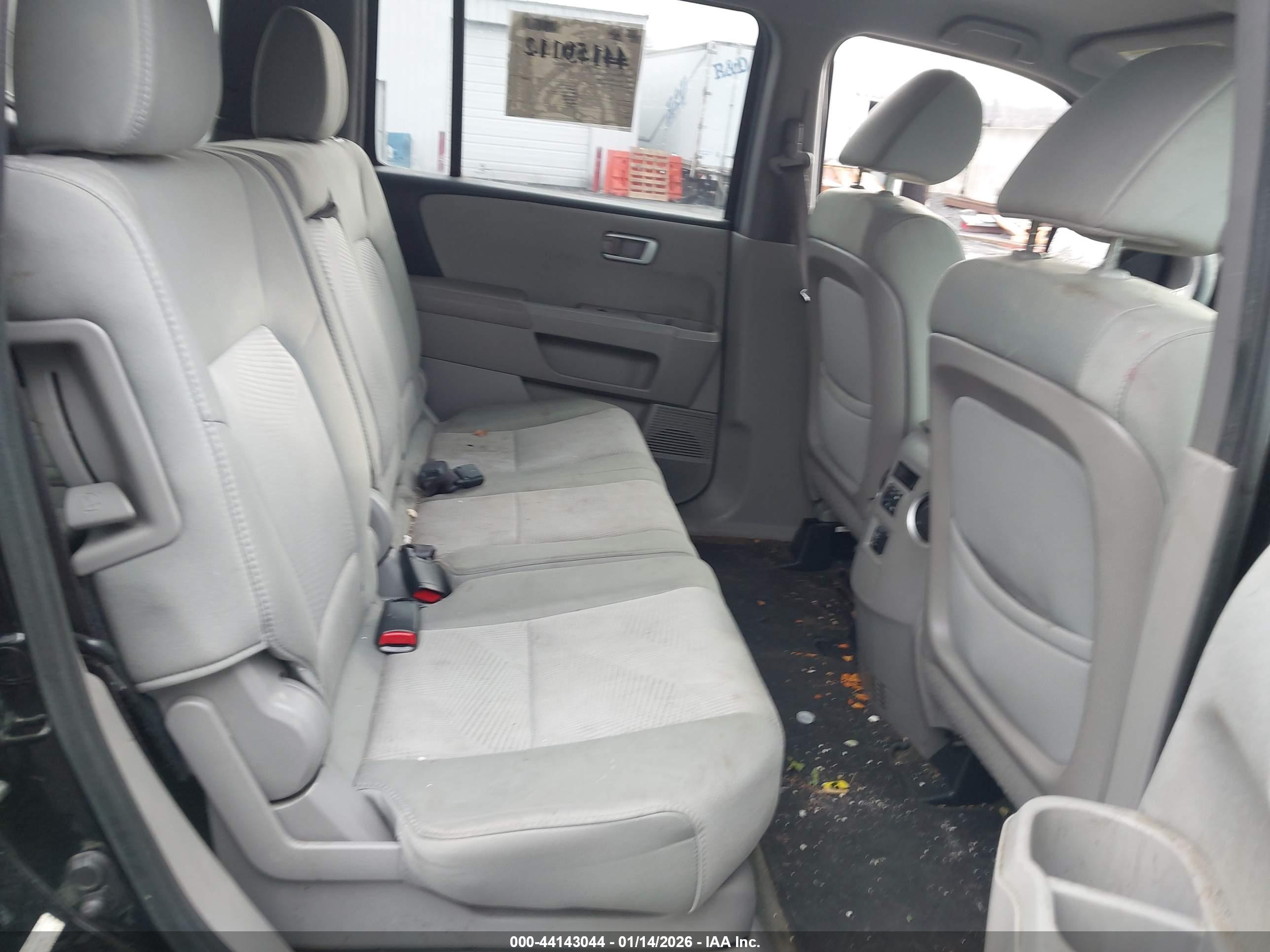 HONDA PILOT image 8