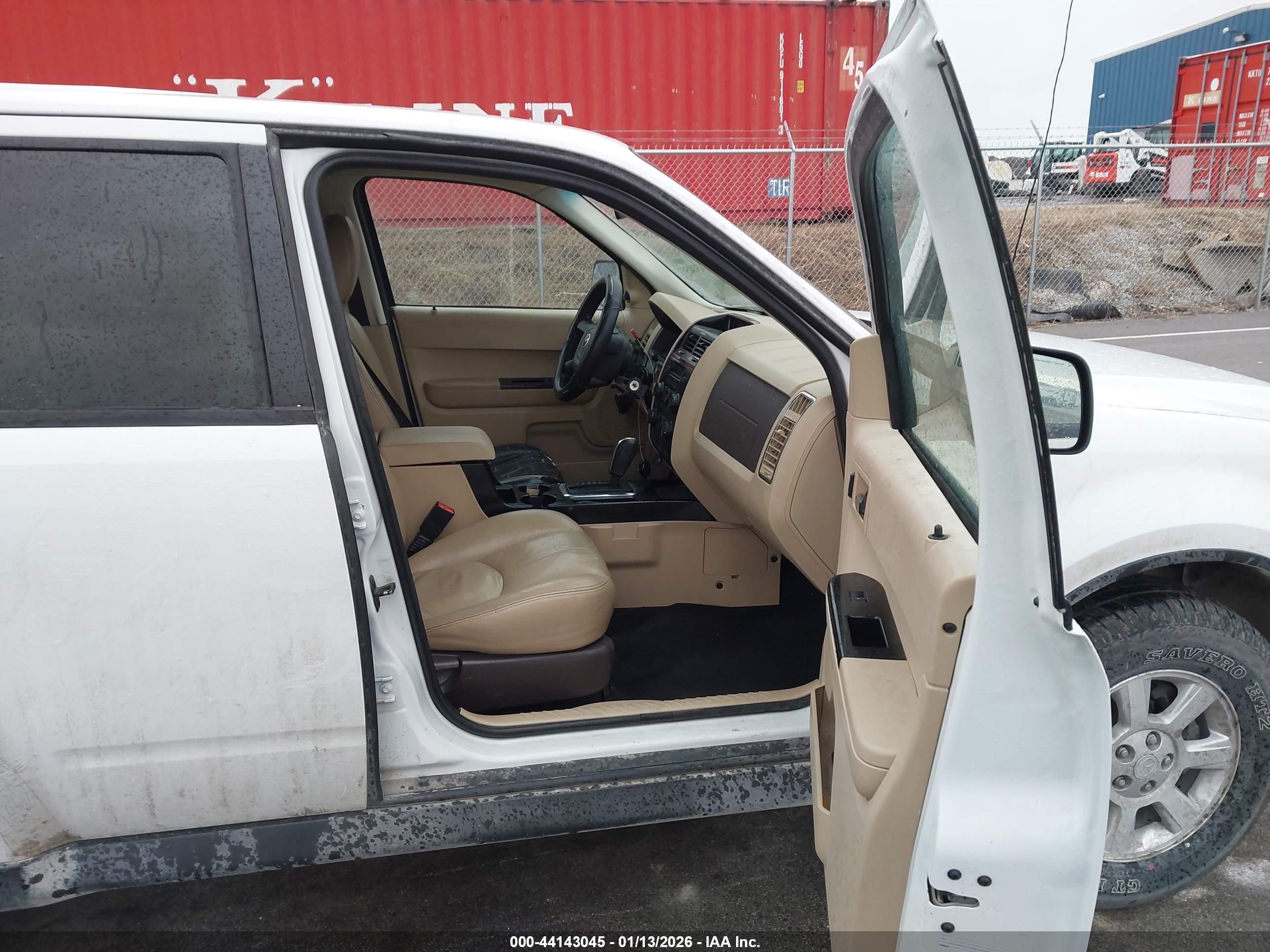 MAZDA TRIBUTE image 5