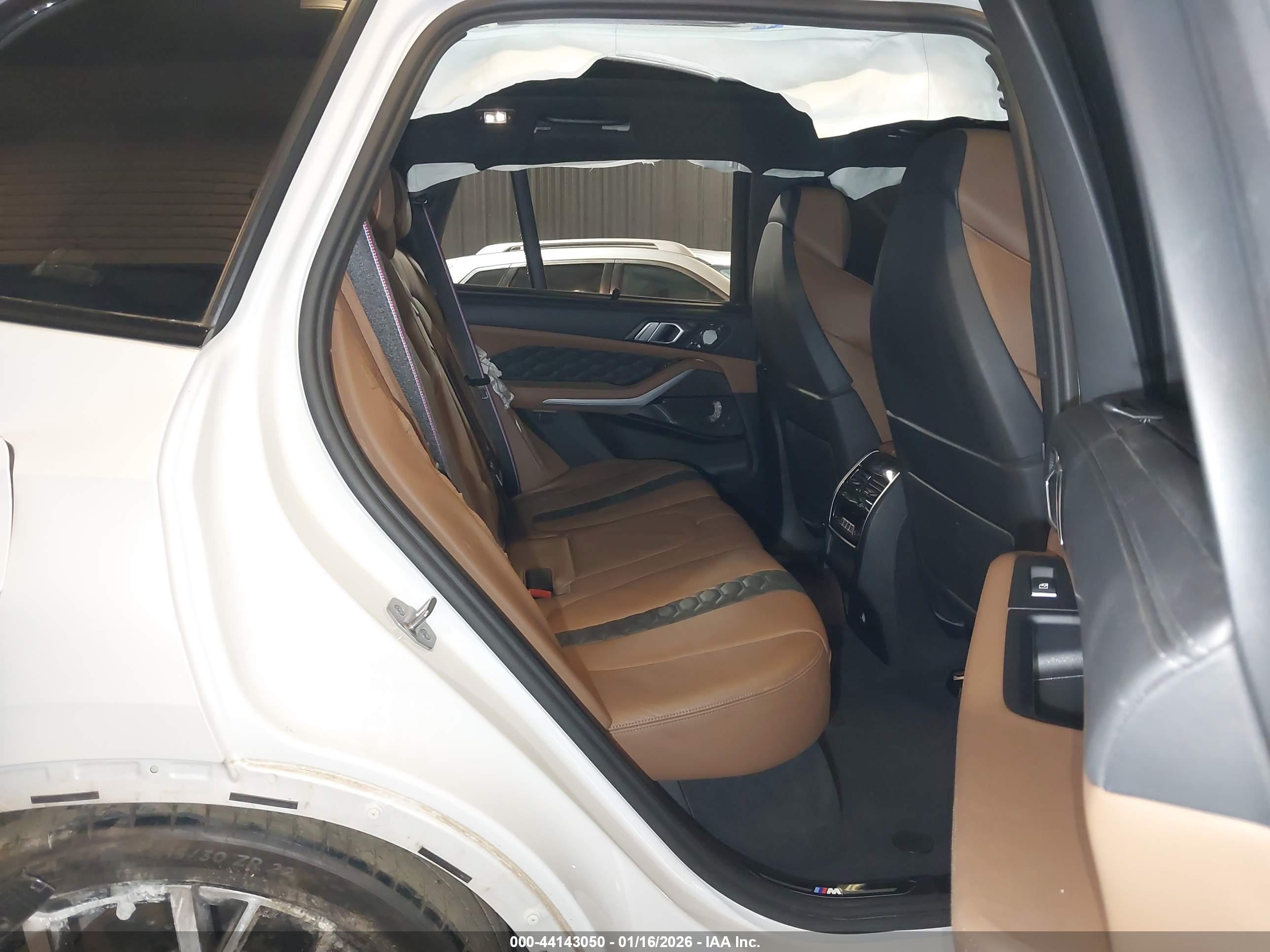 BMW X5 image 8