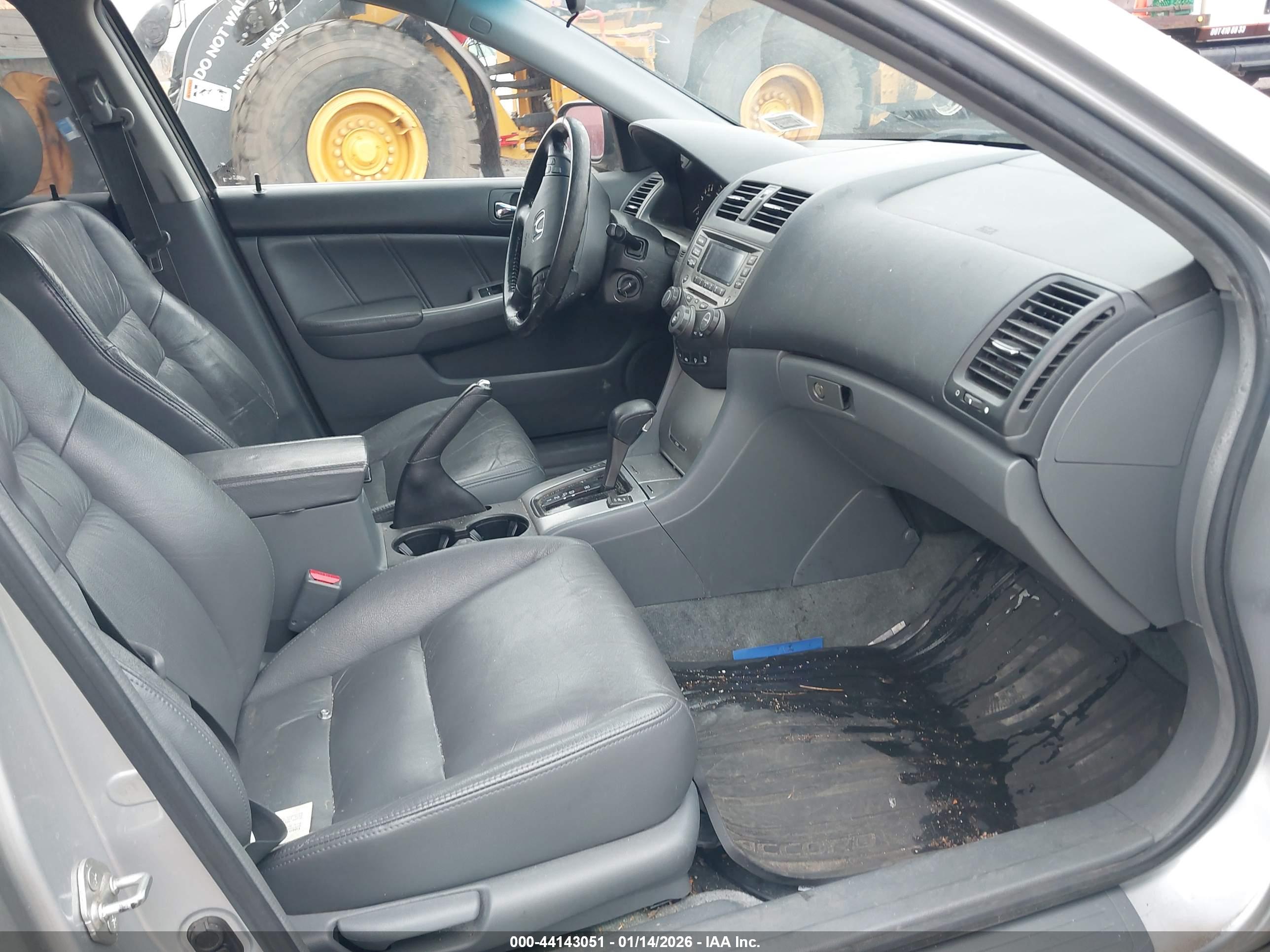 HONDA ACCORD image 5