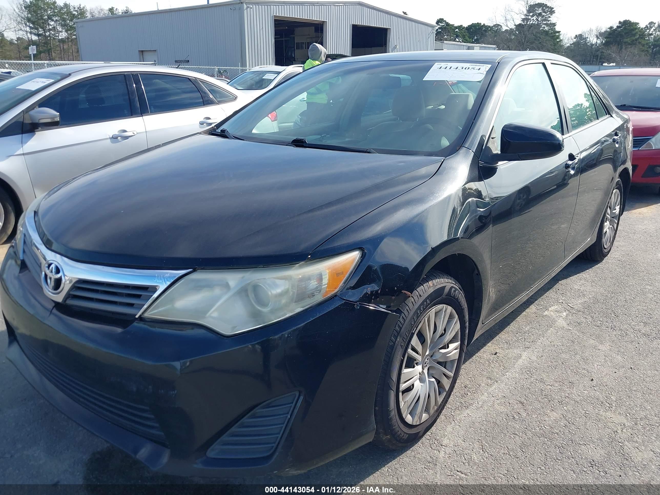 TOYOTA CAMRY image 6