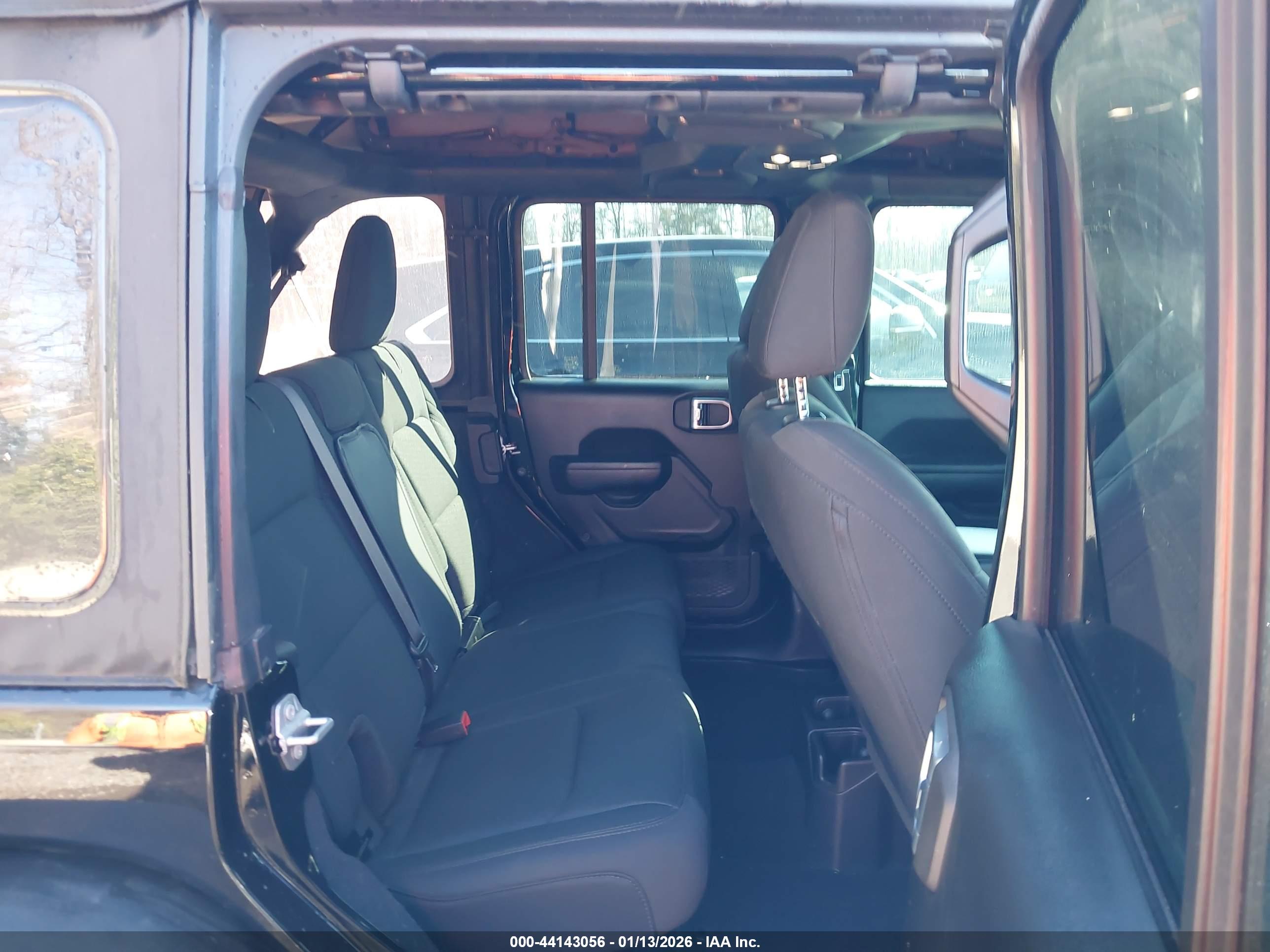 JEEP WRANGLER image 8