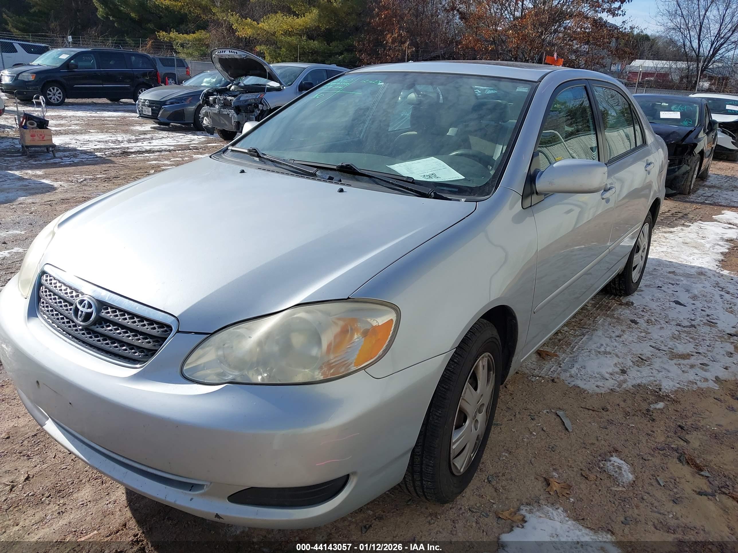 TOYOTA COROLLA image 2