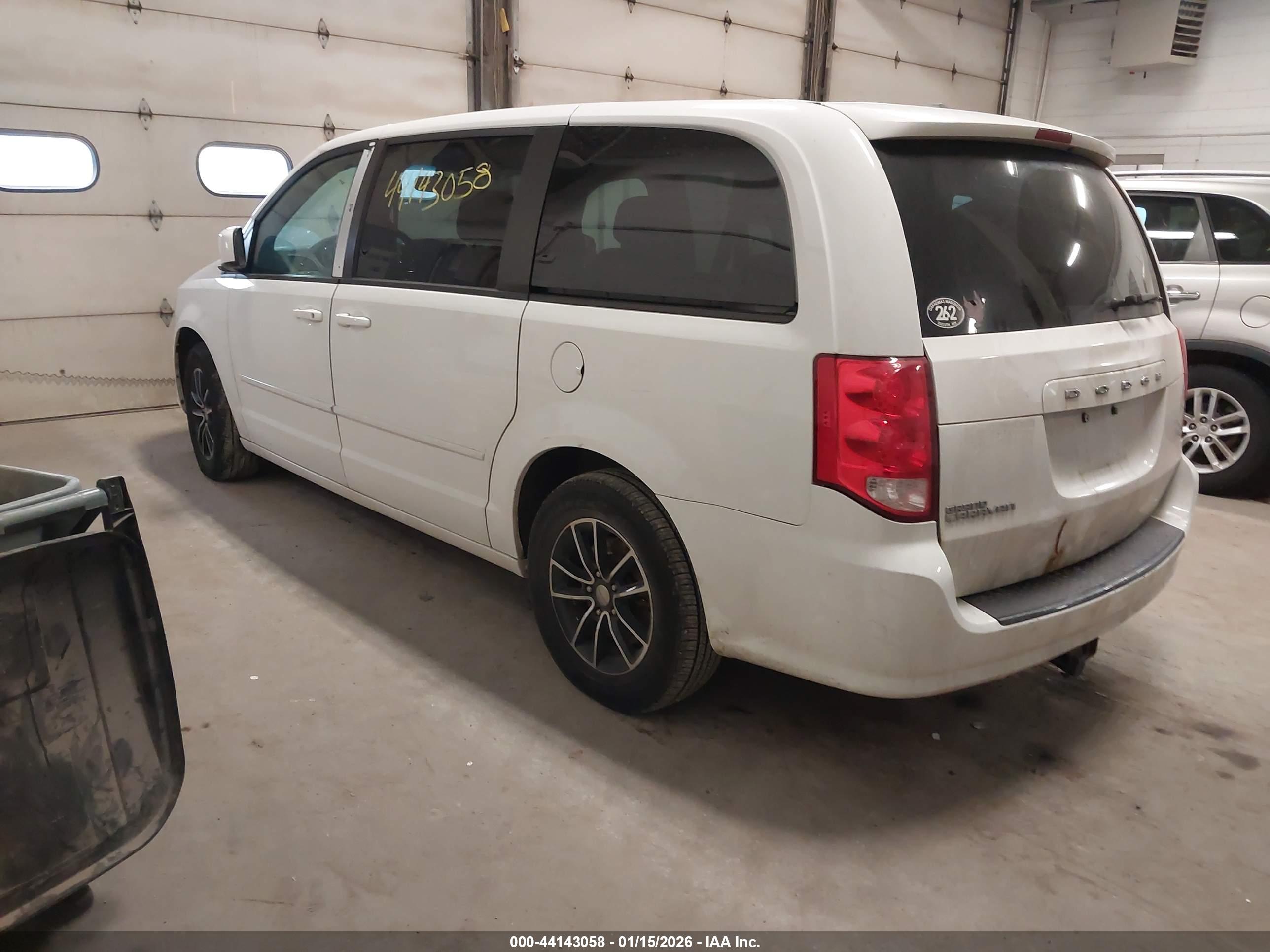 DODGE GRAND image 3