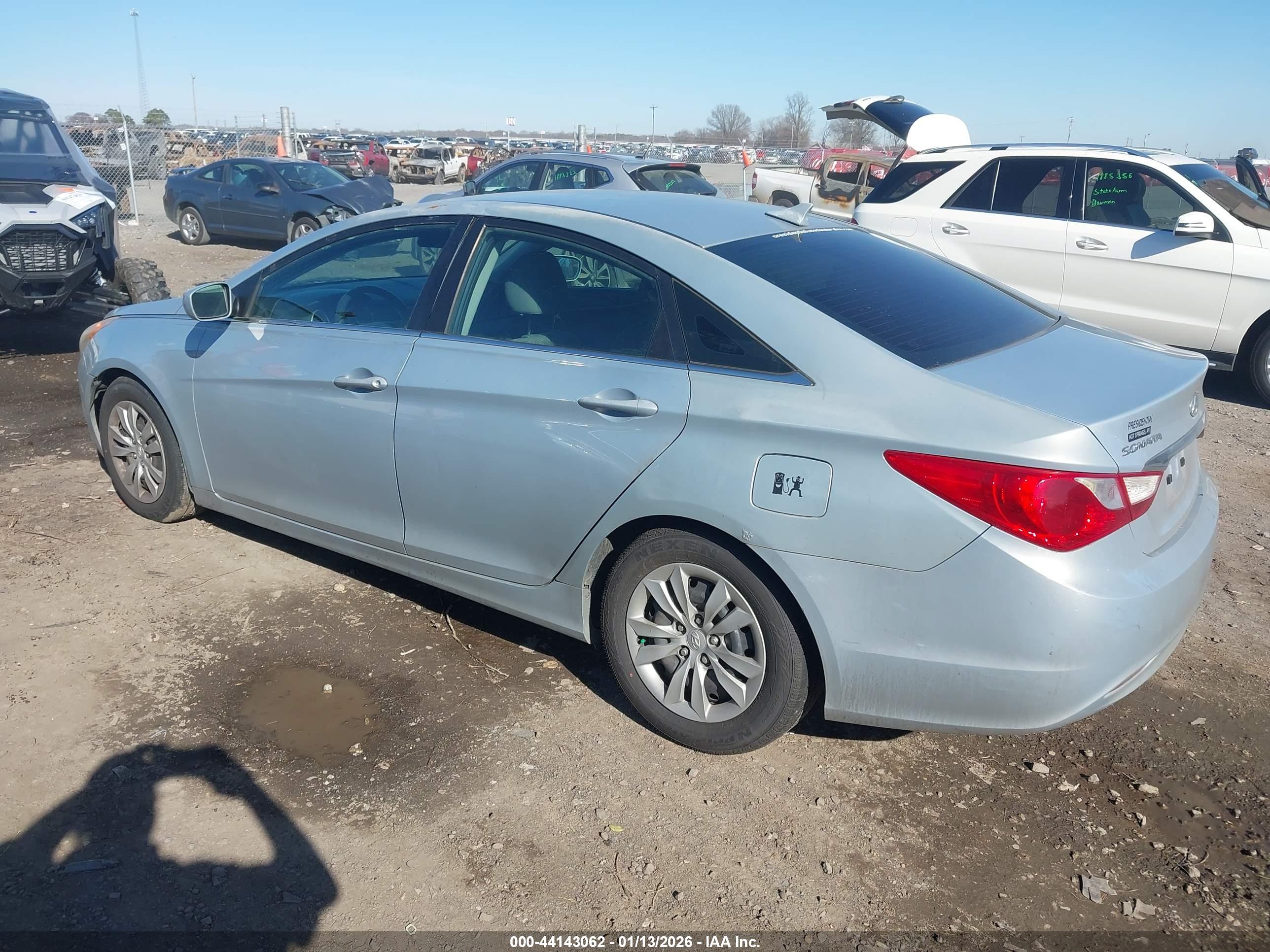 HYUNDAI SONATA image 3