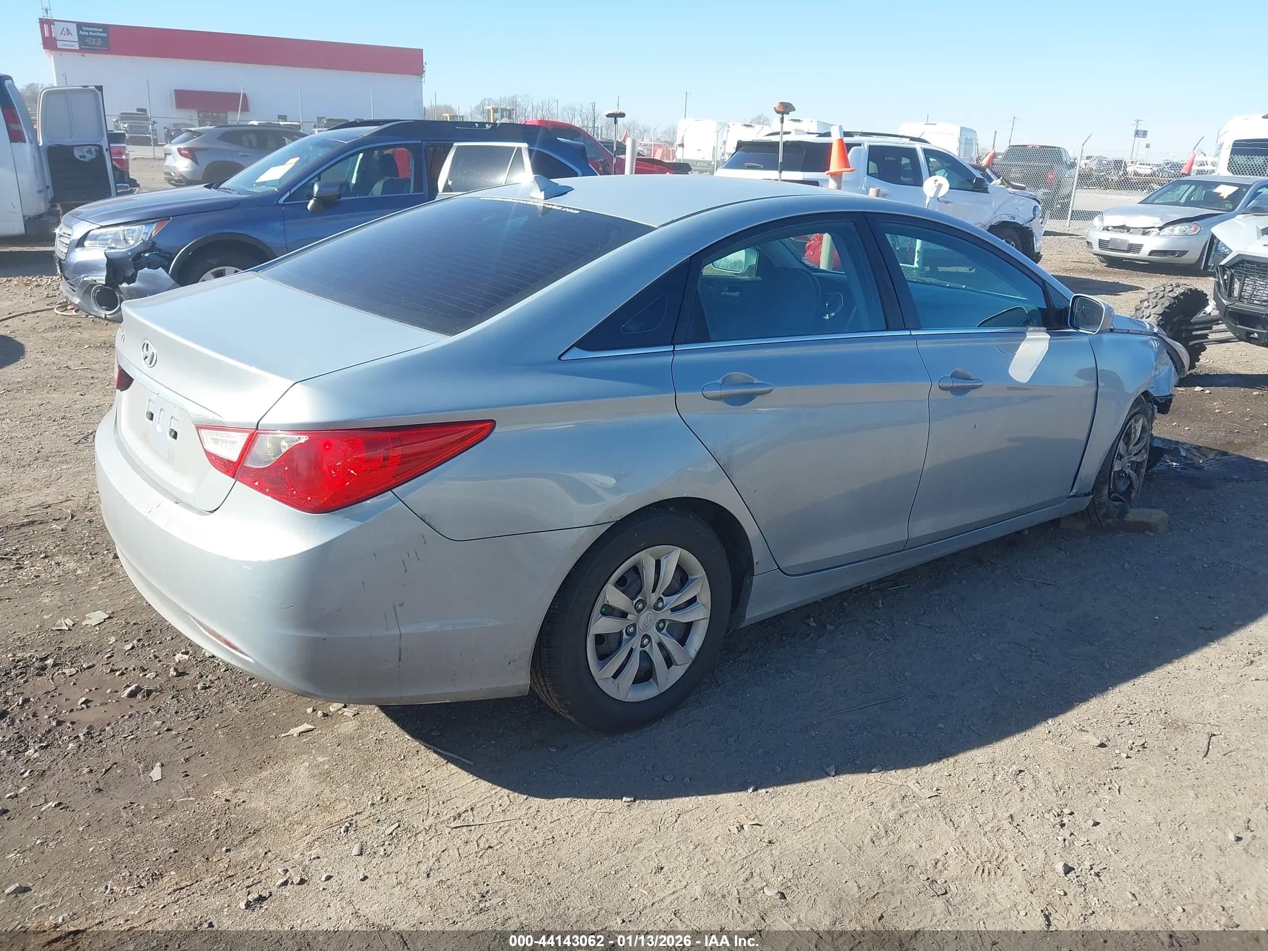 HYUNDAI SONATA image 4