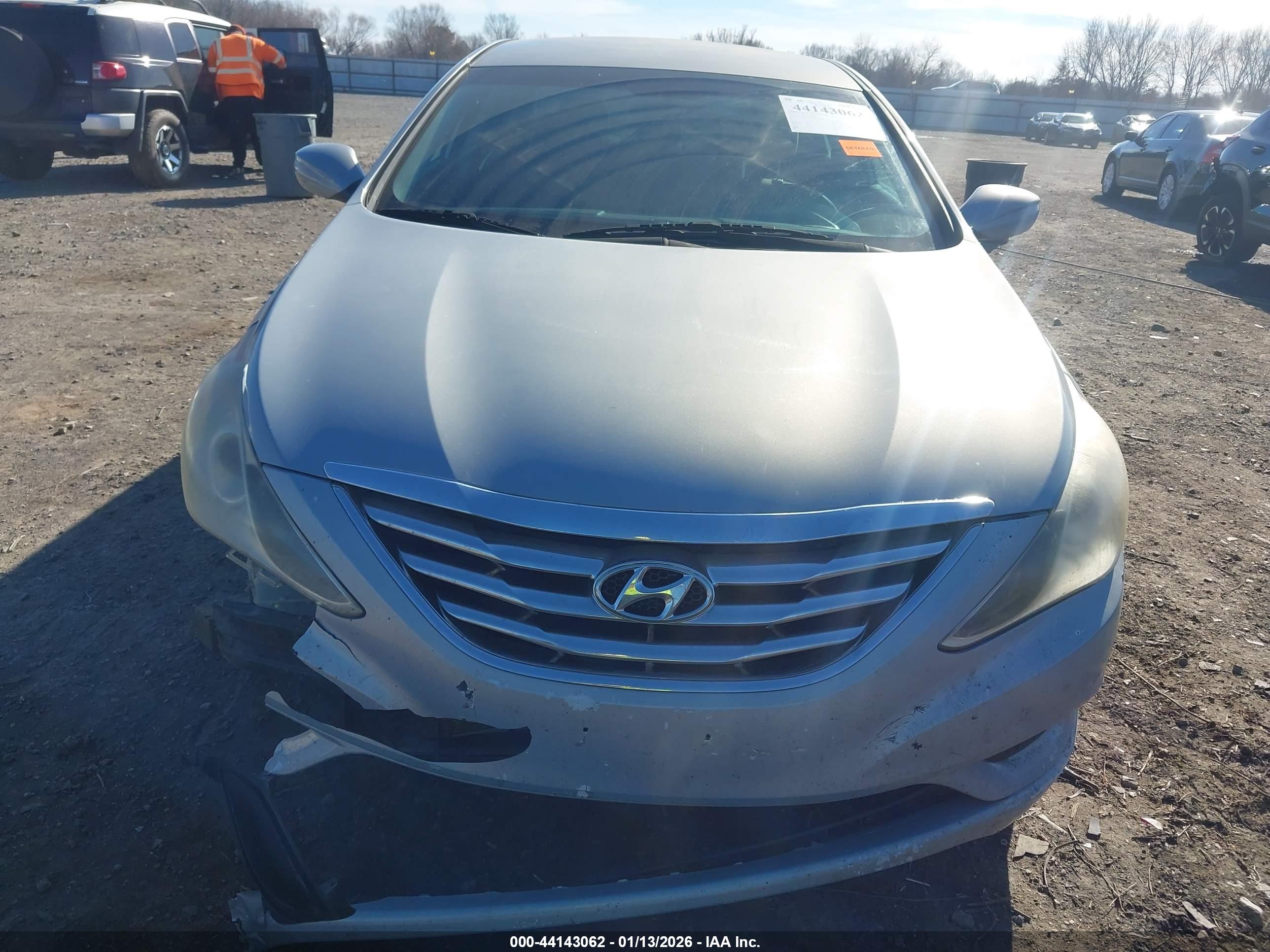 HYUNDAI SONATA image 6