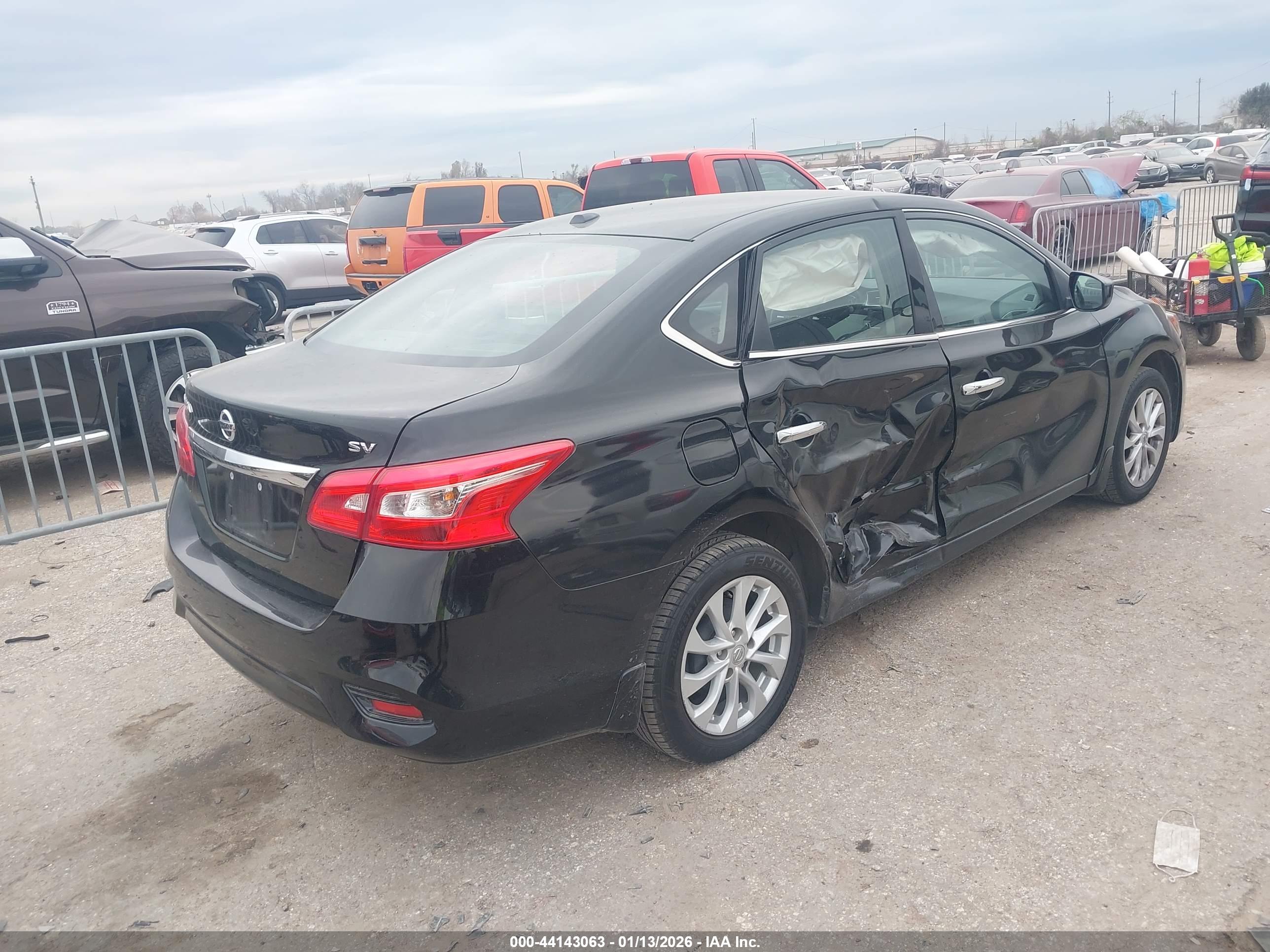 NISSAN SENTRA image 4
