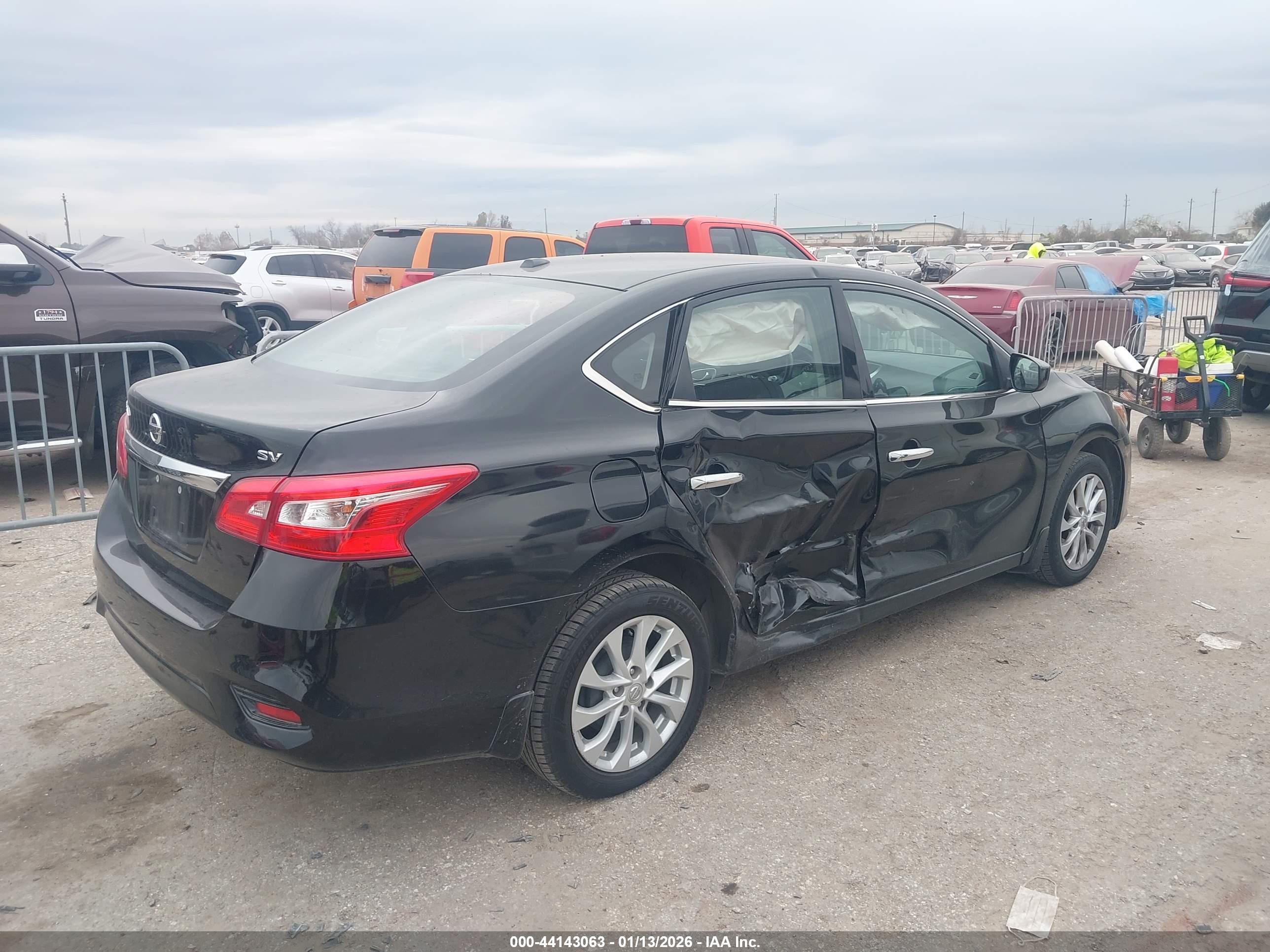 NISSAN SENTRA image 6