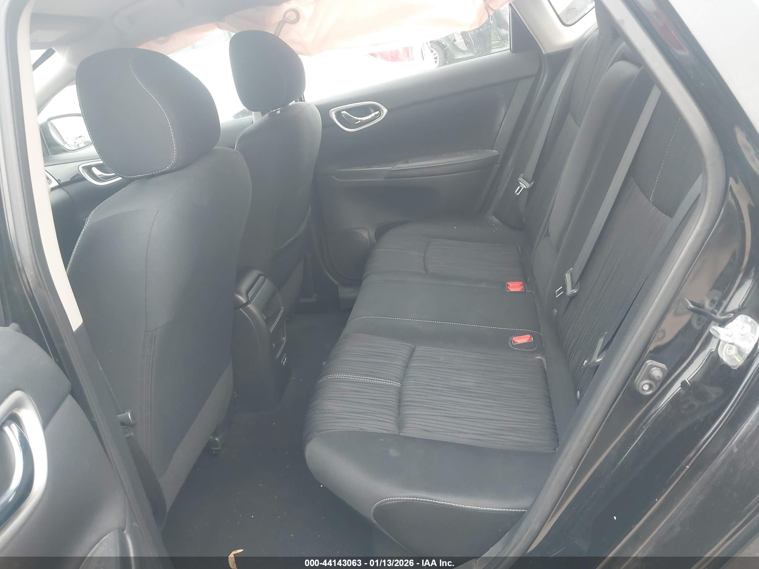 NISSAN SENTRA image 8