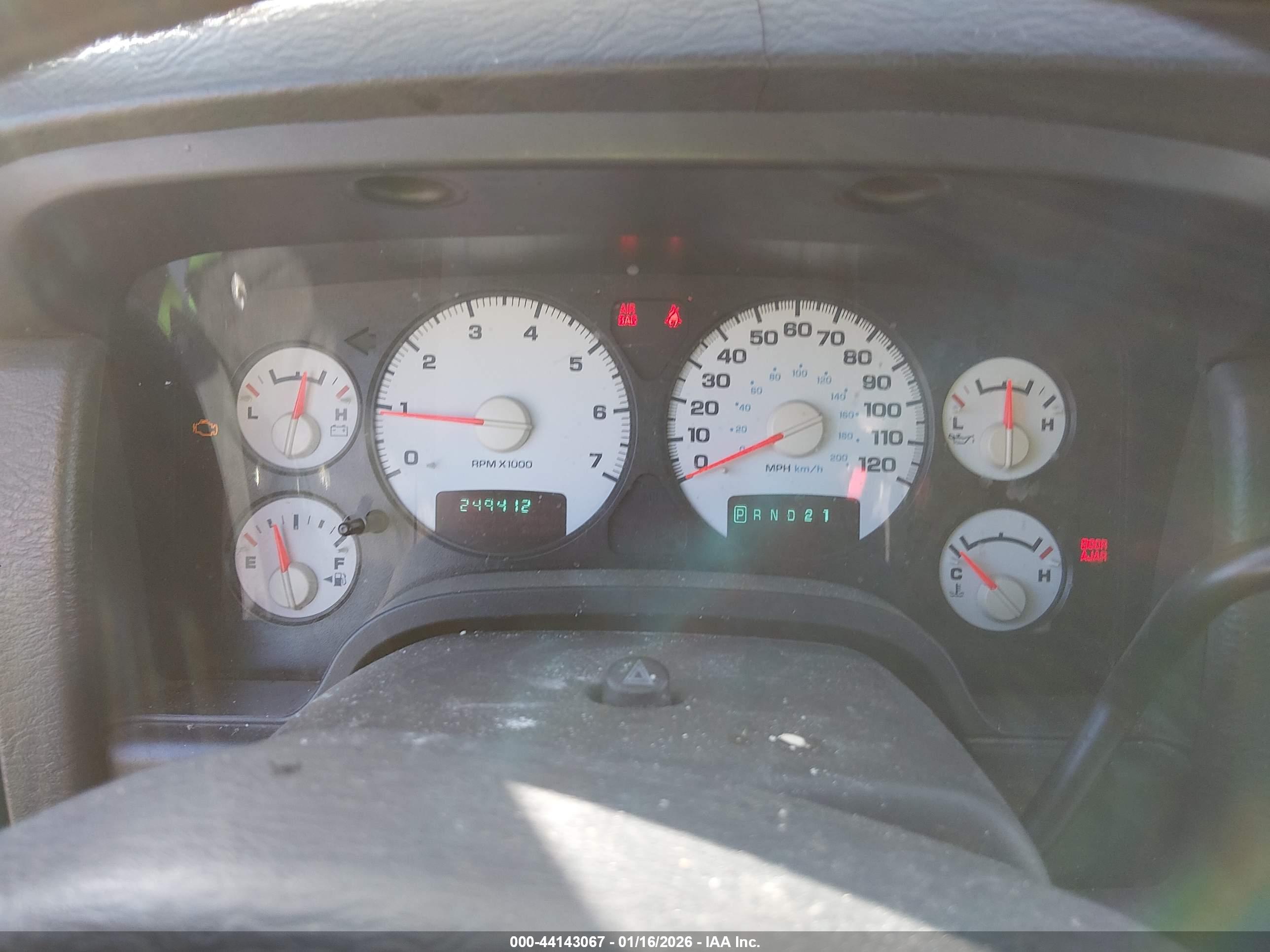 DODGE RAM image 7