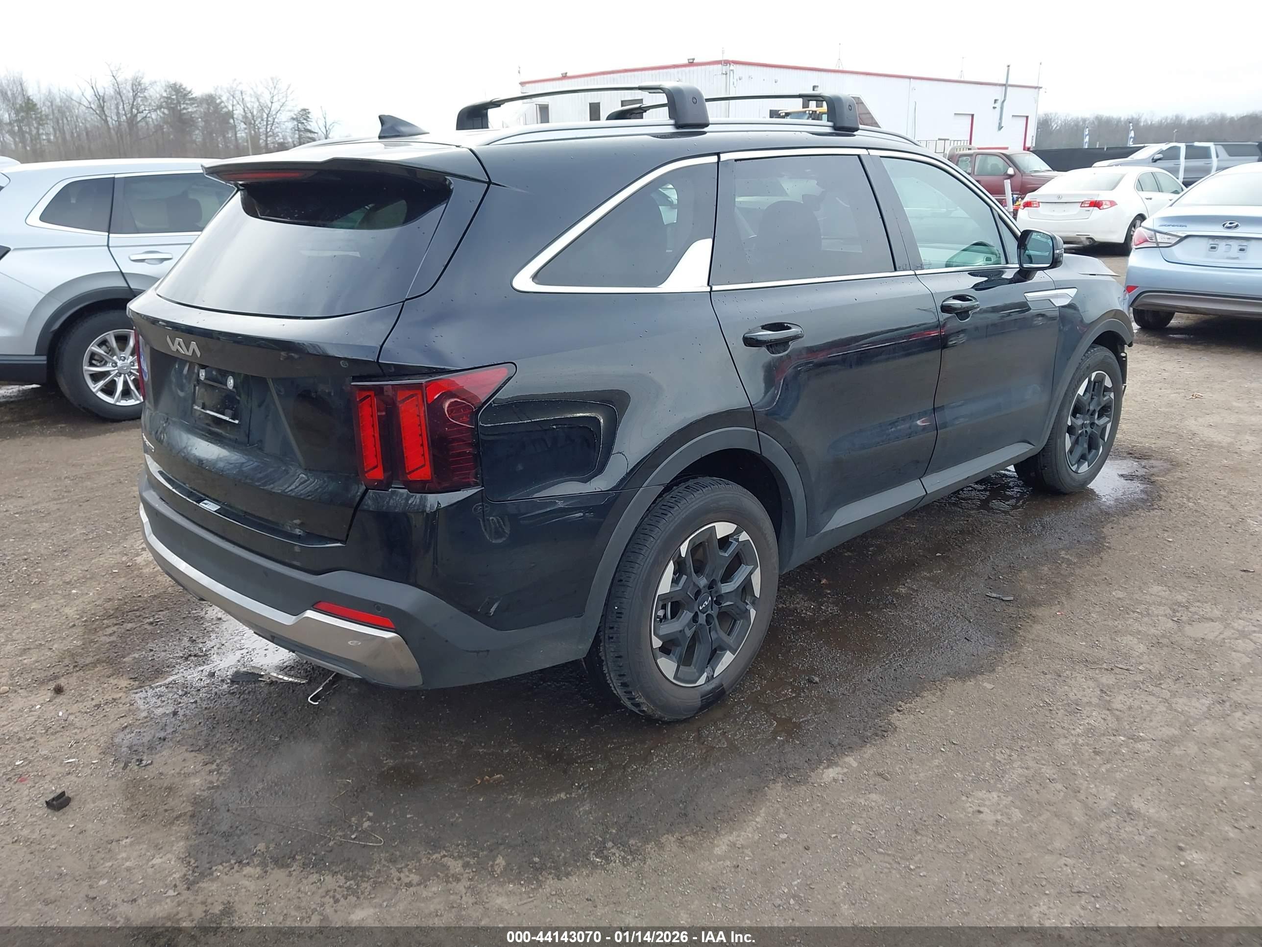 KIA SORENTO image 4