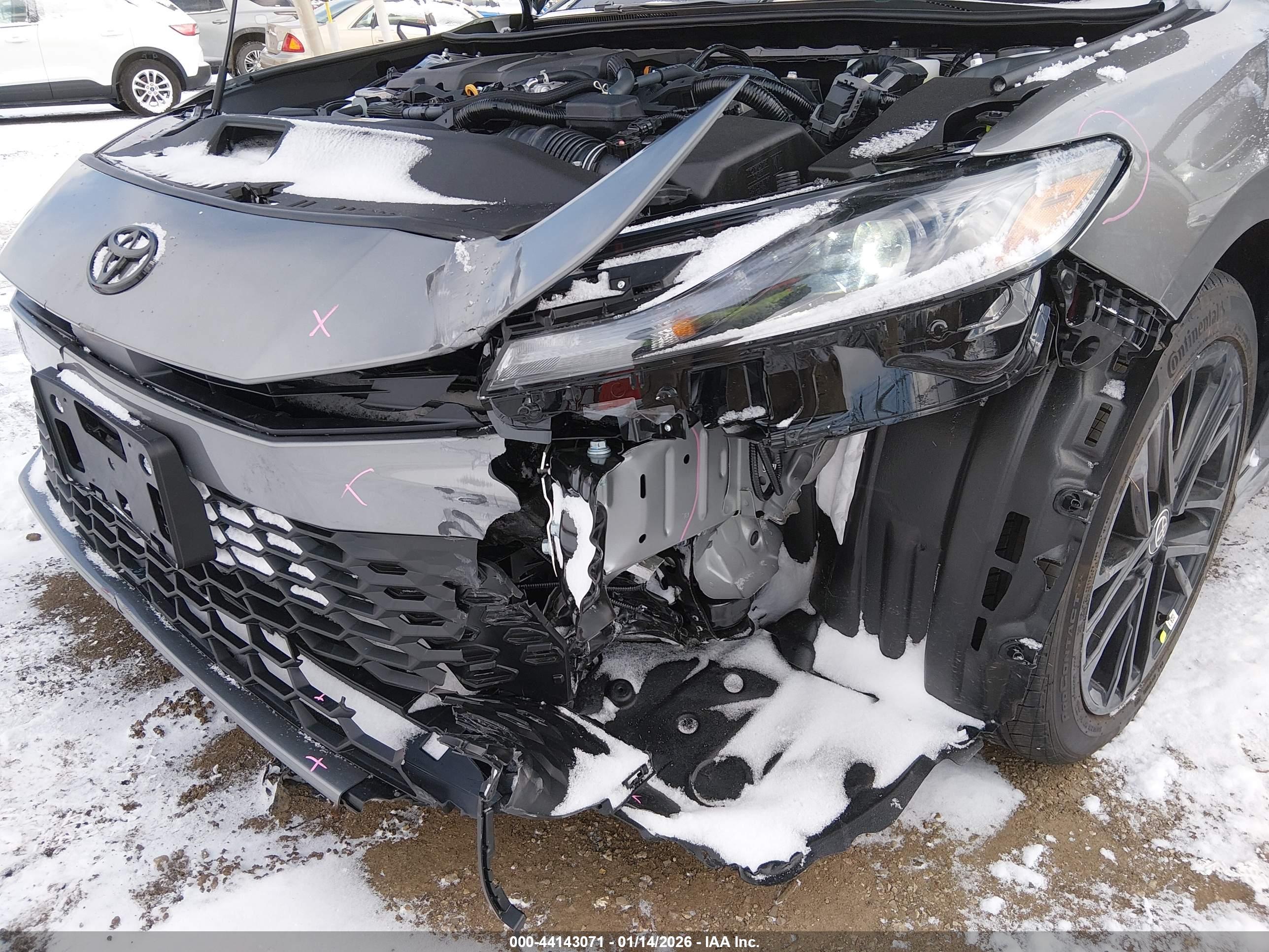 TOYOTA CAMRY image 6