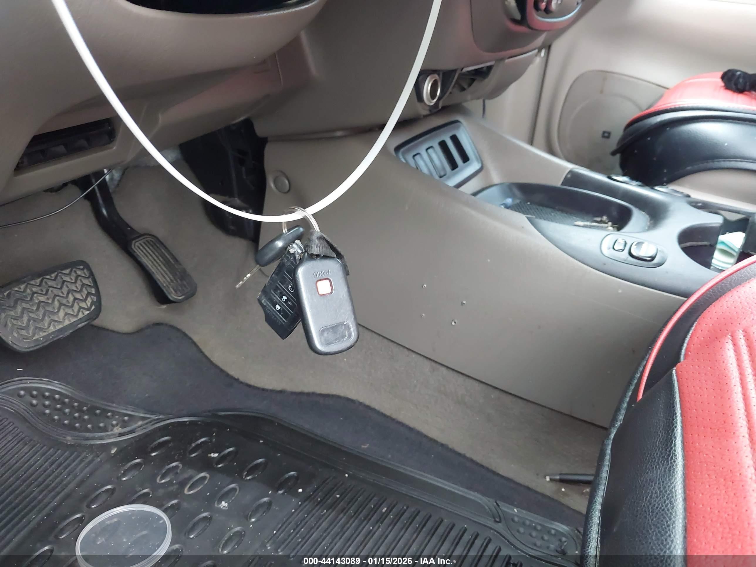 TOYOTA SEQUOIA image 11