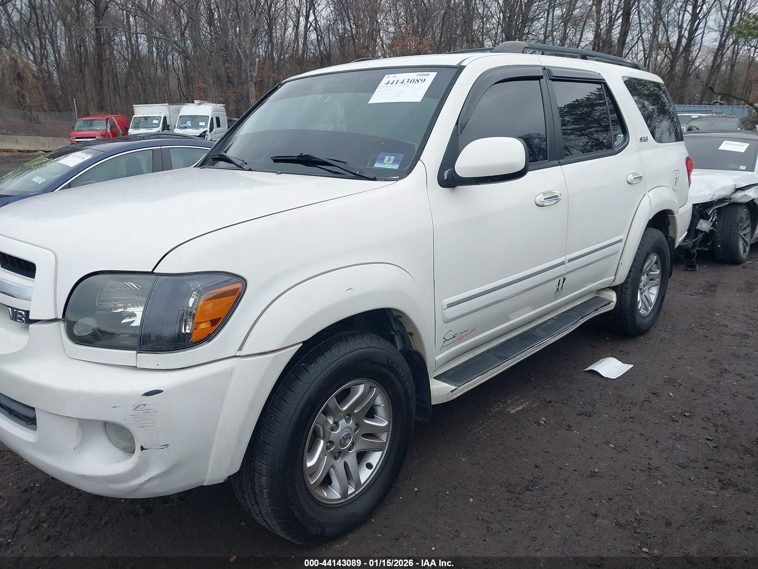TOYOTA SEQUOIA image 2