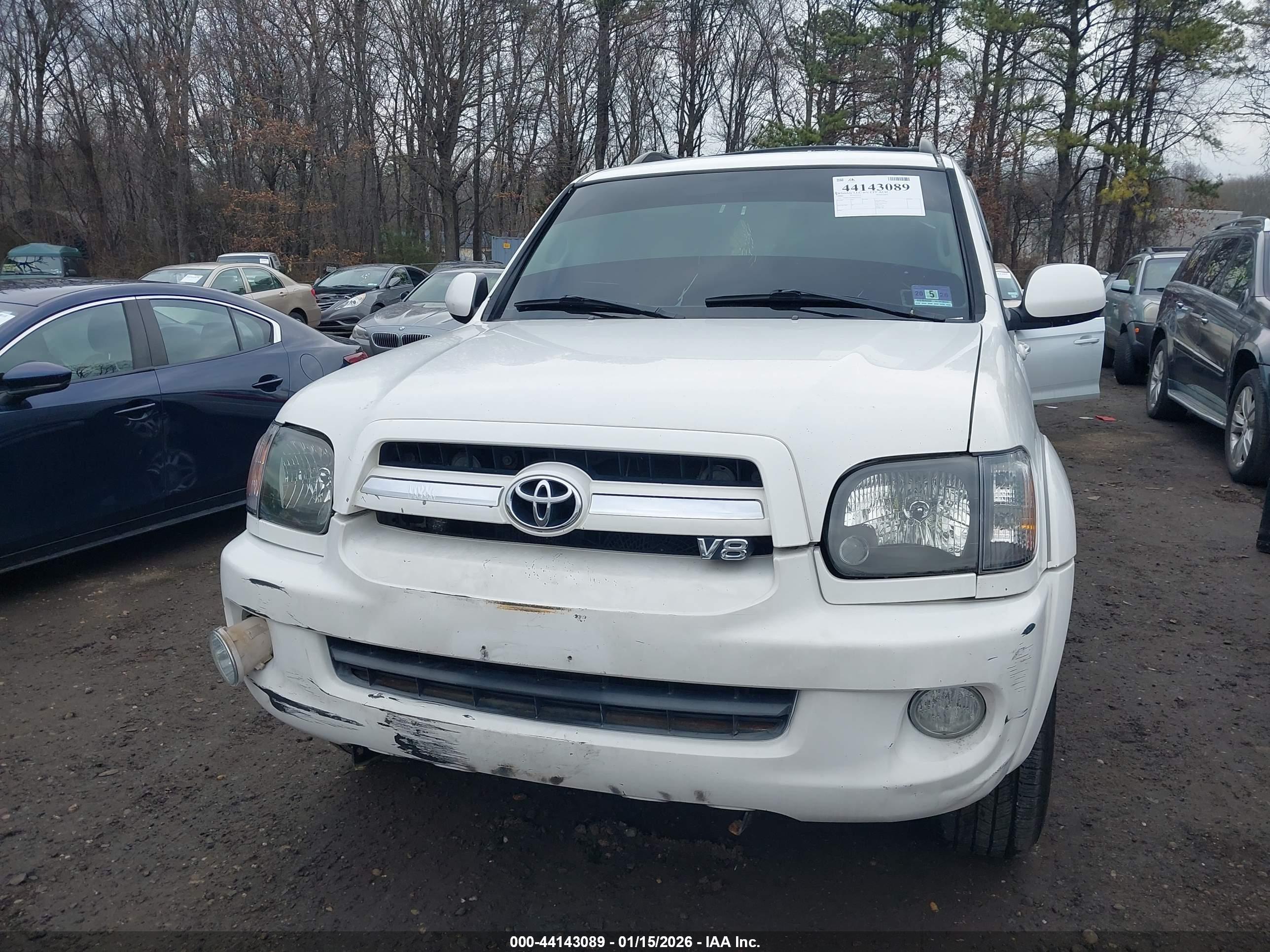TOYOTA SEQUOIA image 6