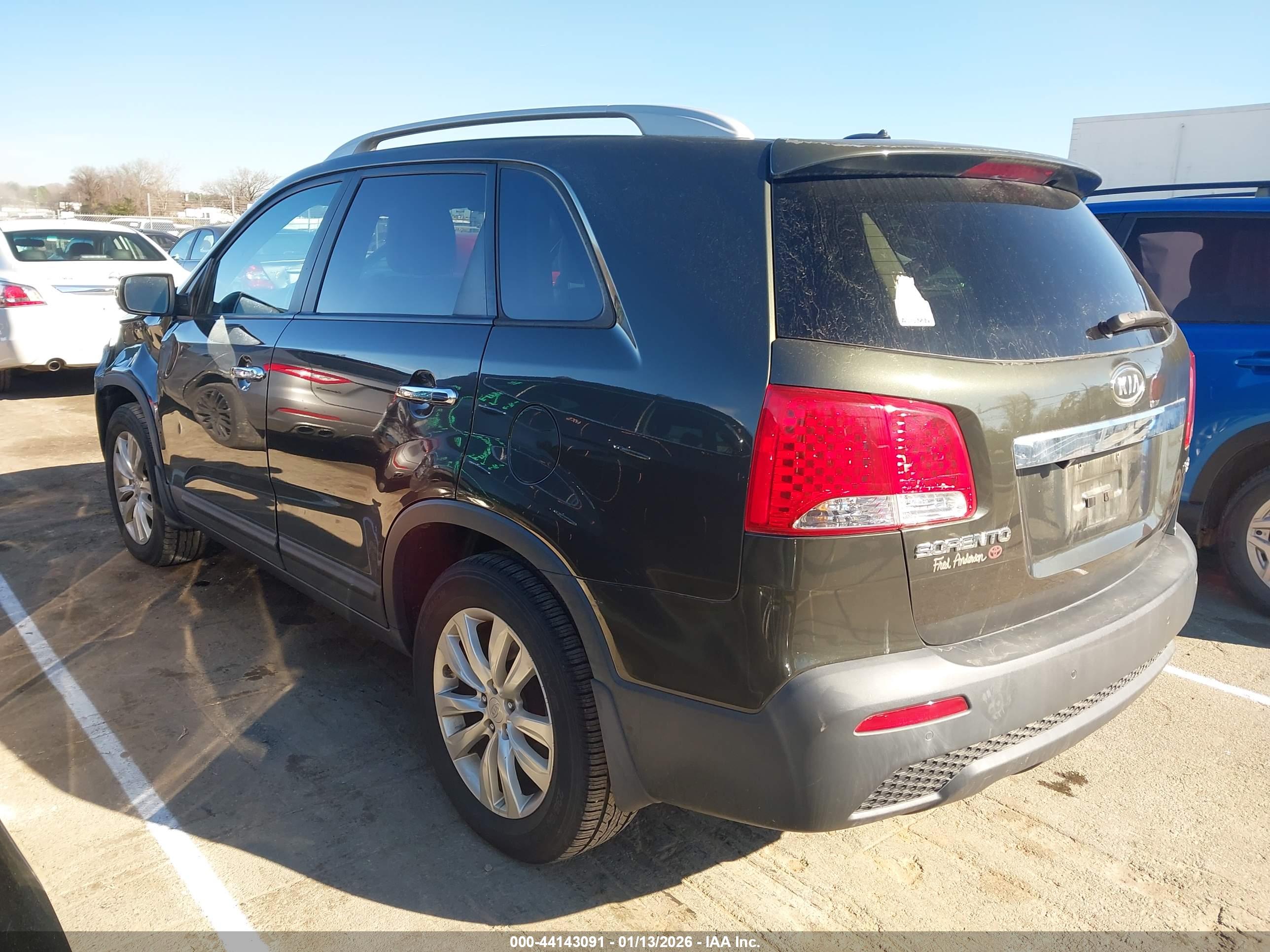 KIA SORENTO image 3