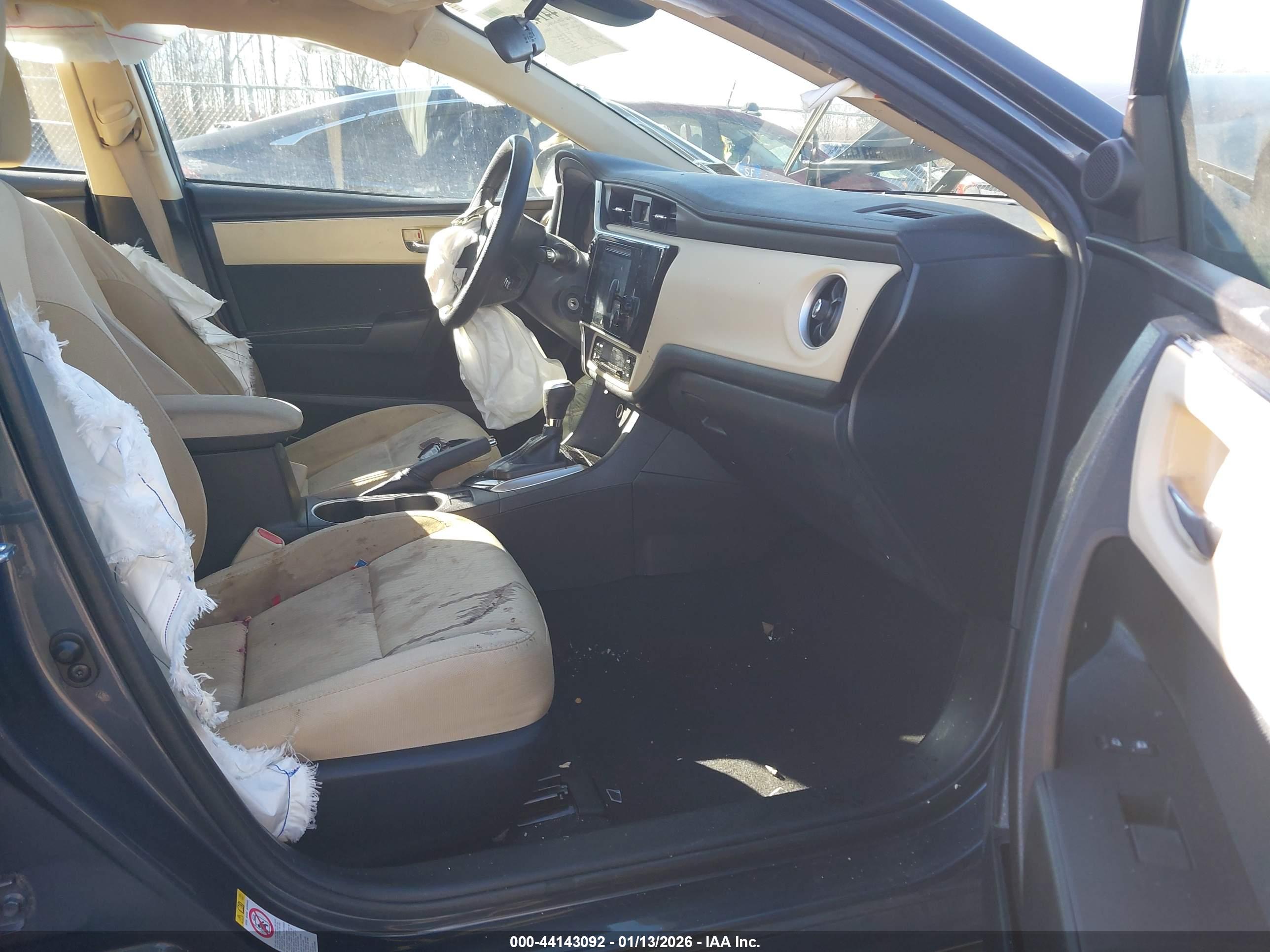 TOYOTA COROLLA image 5