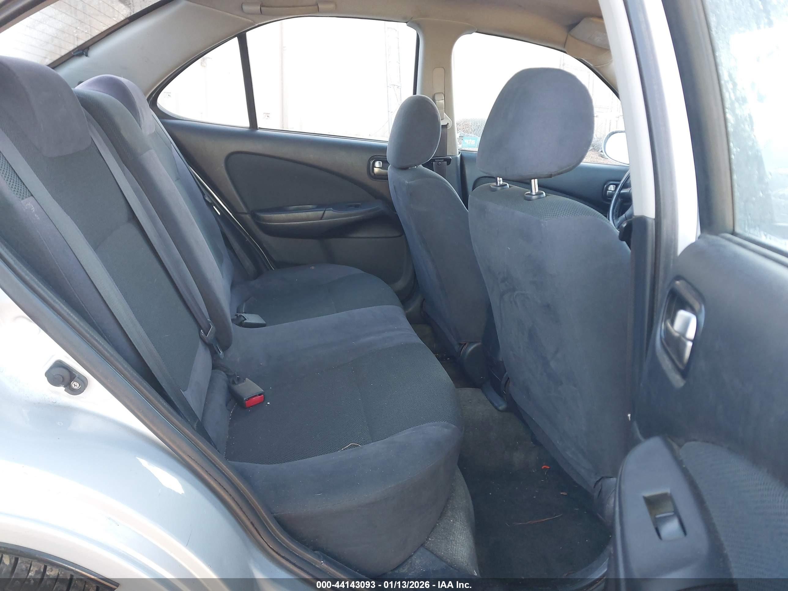 NISSAN SENTRA image 8