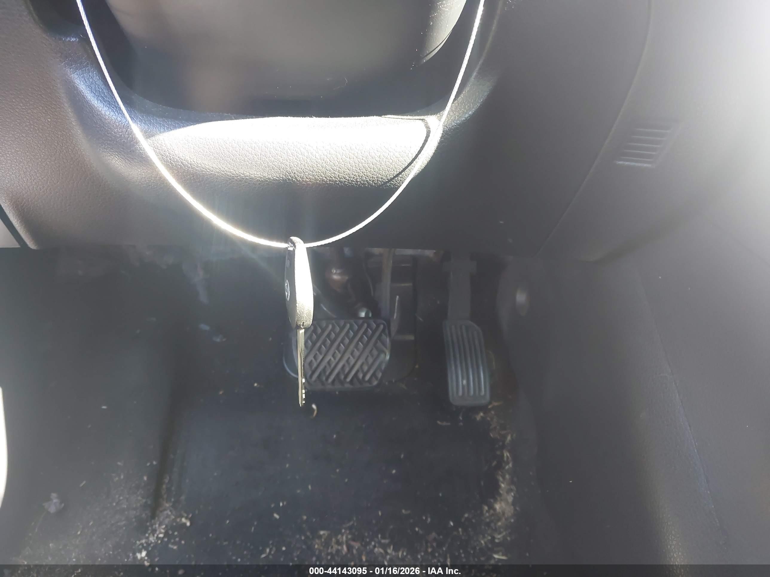 NISSAN SENTRA image 11