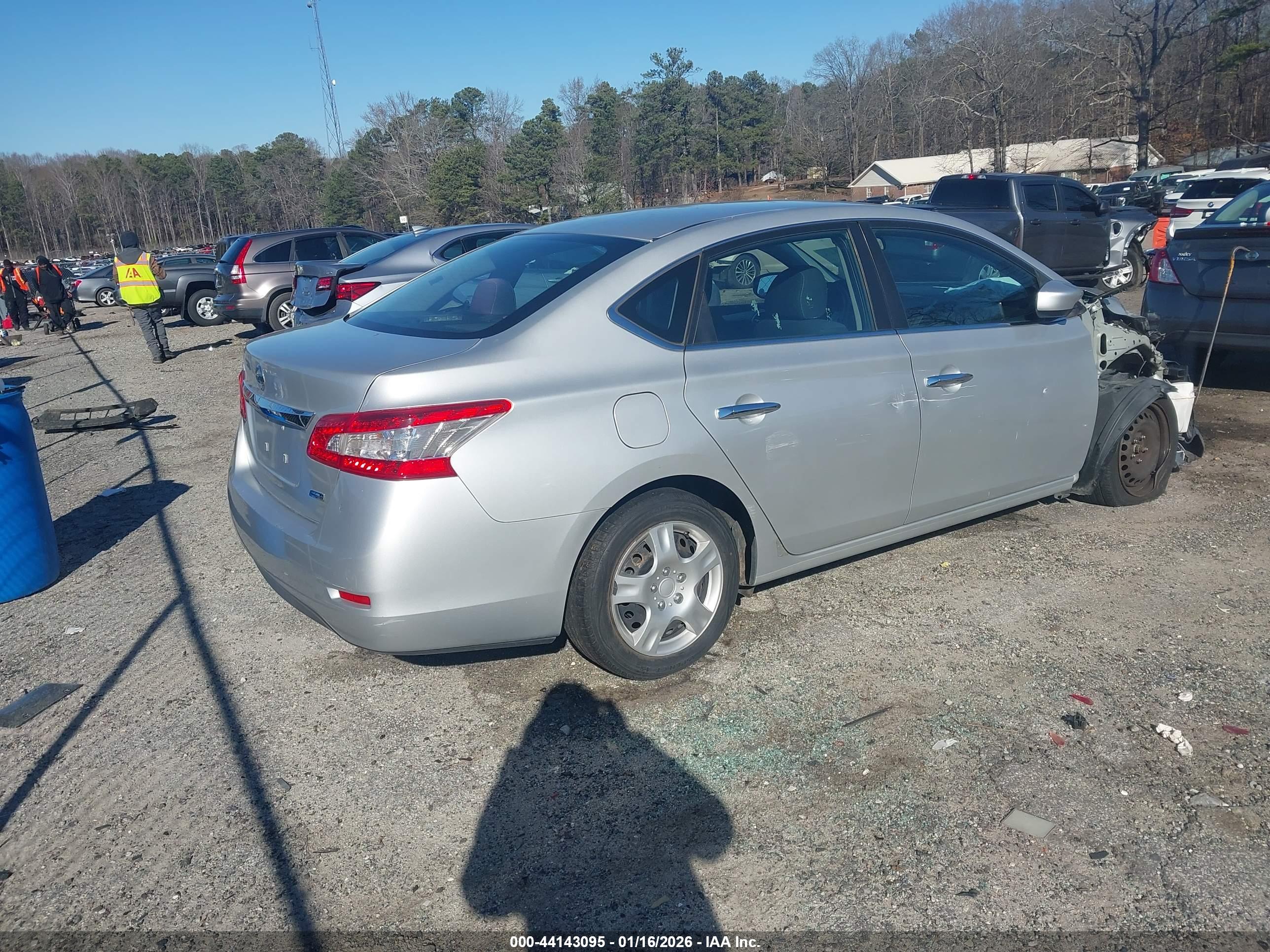 NISSAN SENTRA image 4