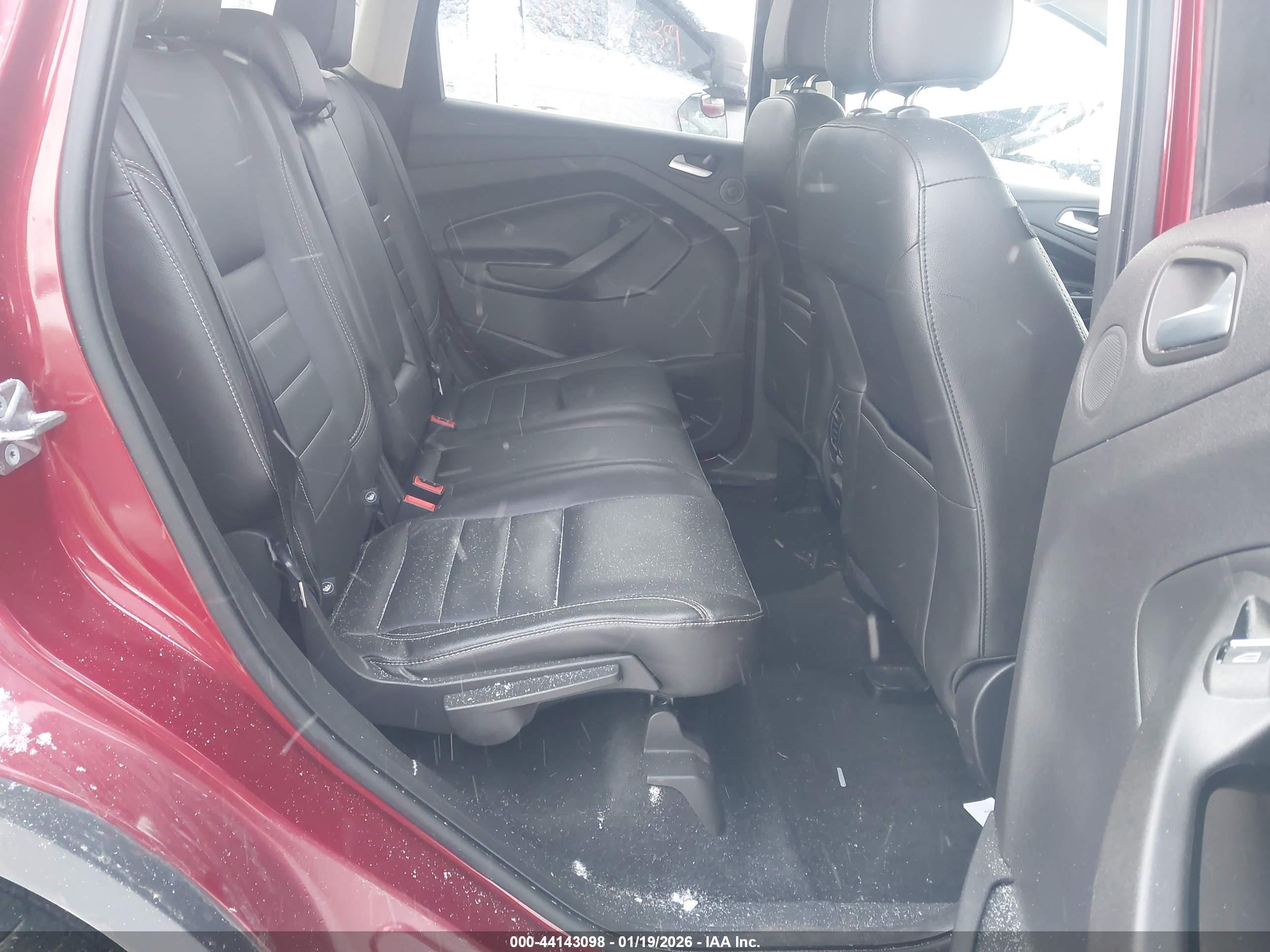 FORD ESCAPE image 8