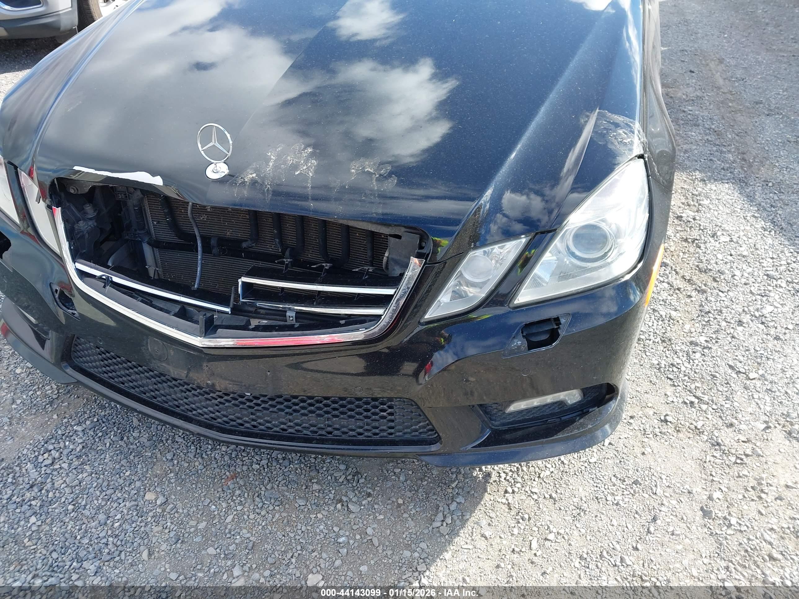 MERCEDES-BENZ E image 6