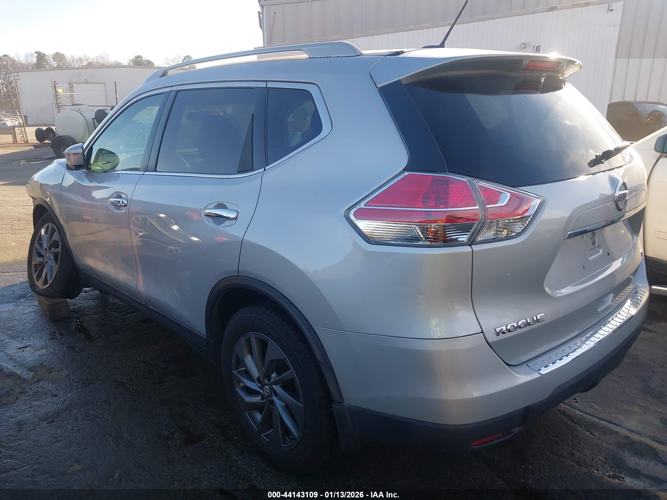 NISSAN ROGUE image 3