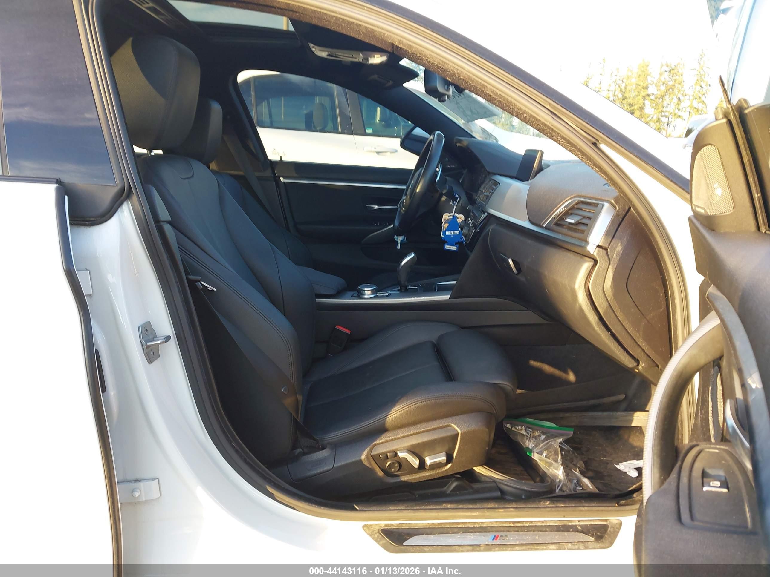BMW 440I image 5
