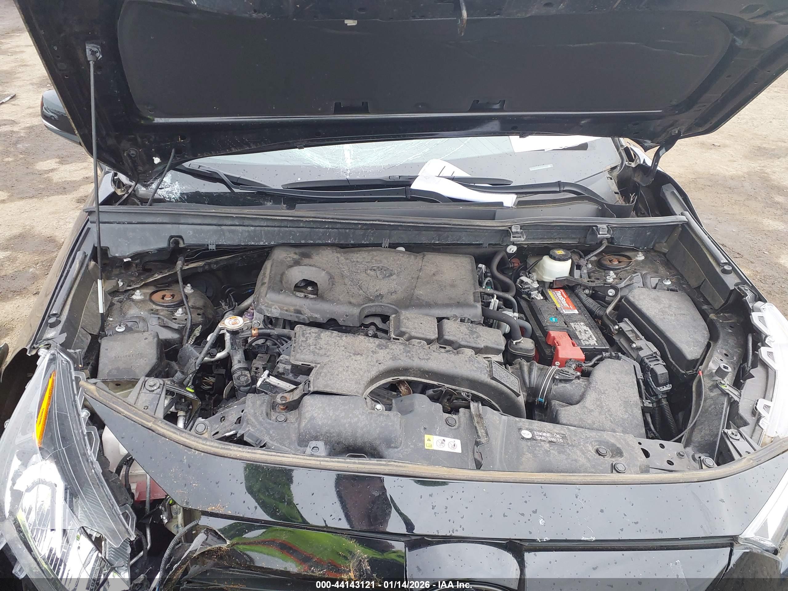 TOYOTA RAV4 image 10