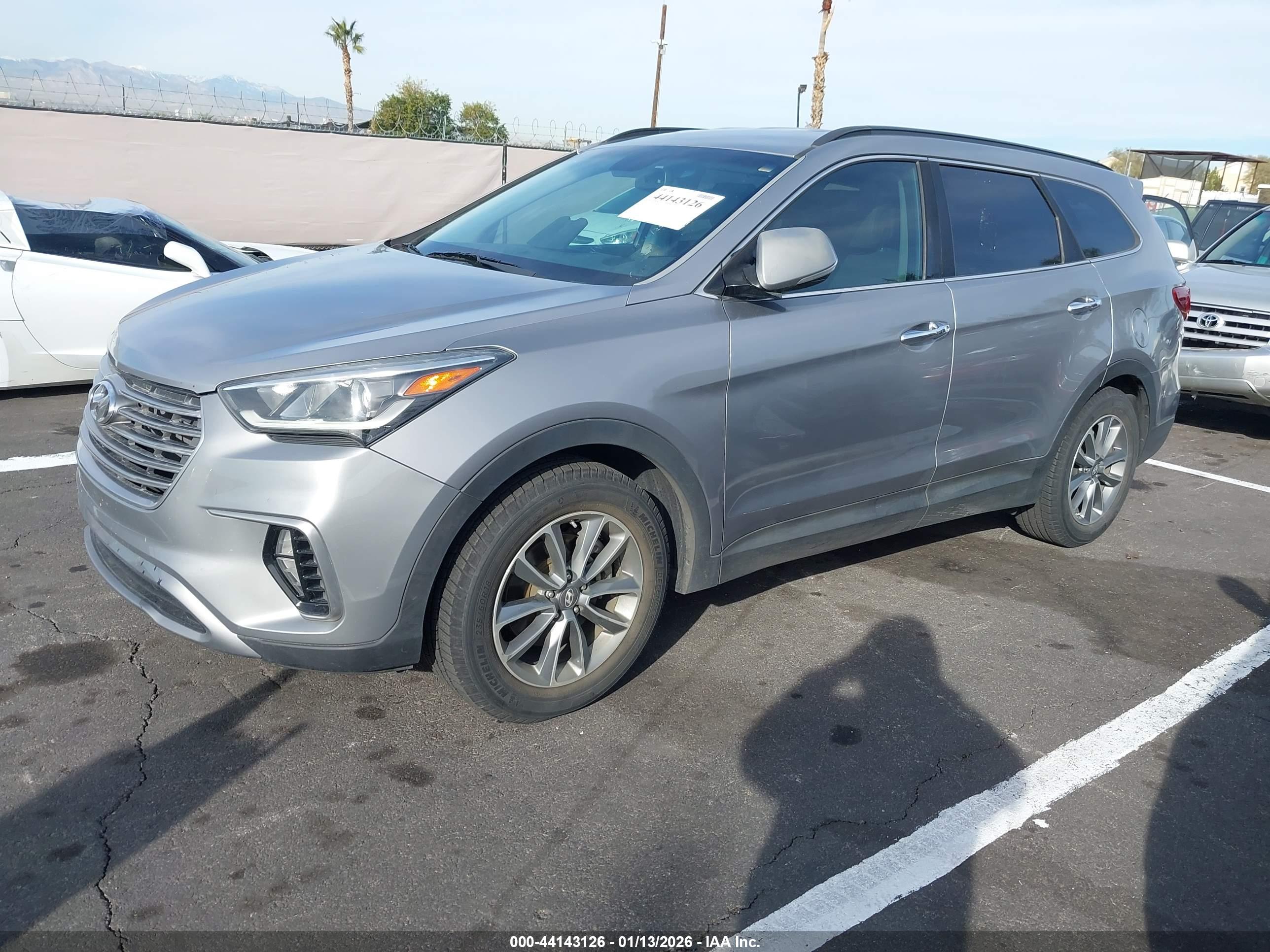 HYUNDAI SANTA image 2