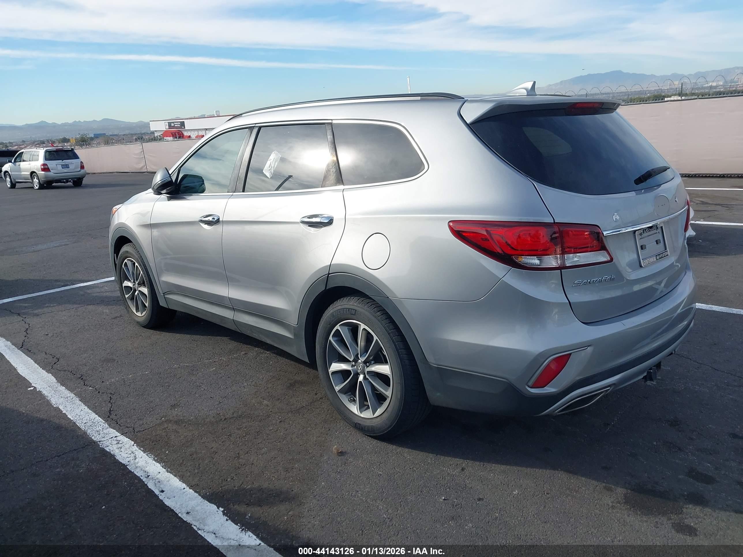 HYUNDAI SANTA image 3