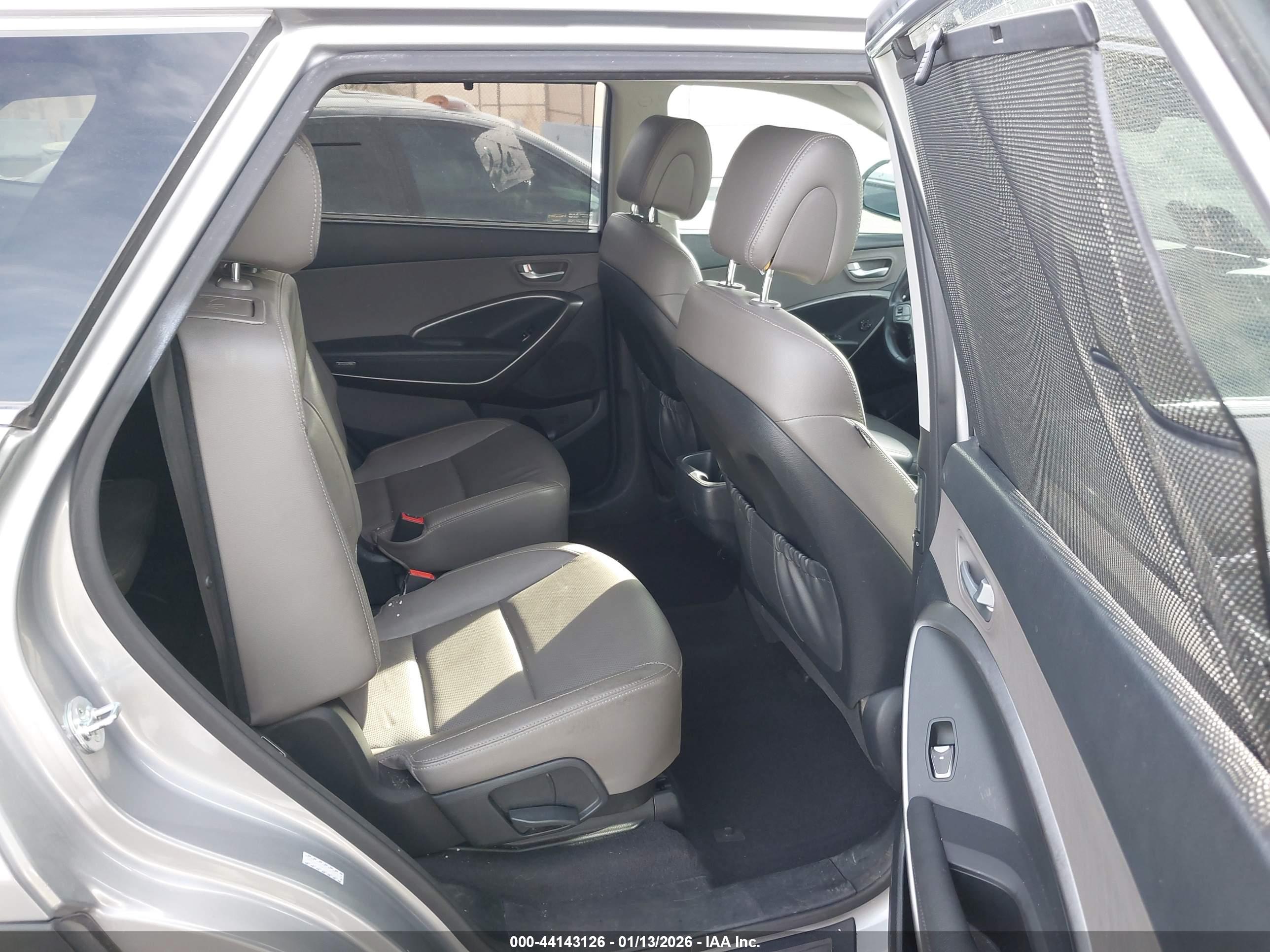 HYUNDAI SANTA image 8