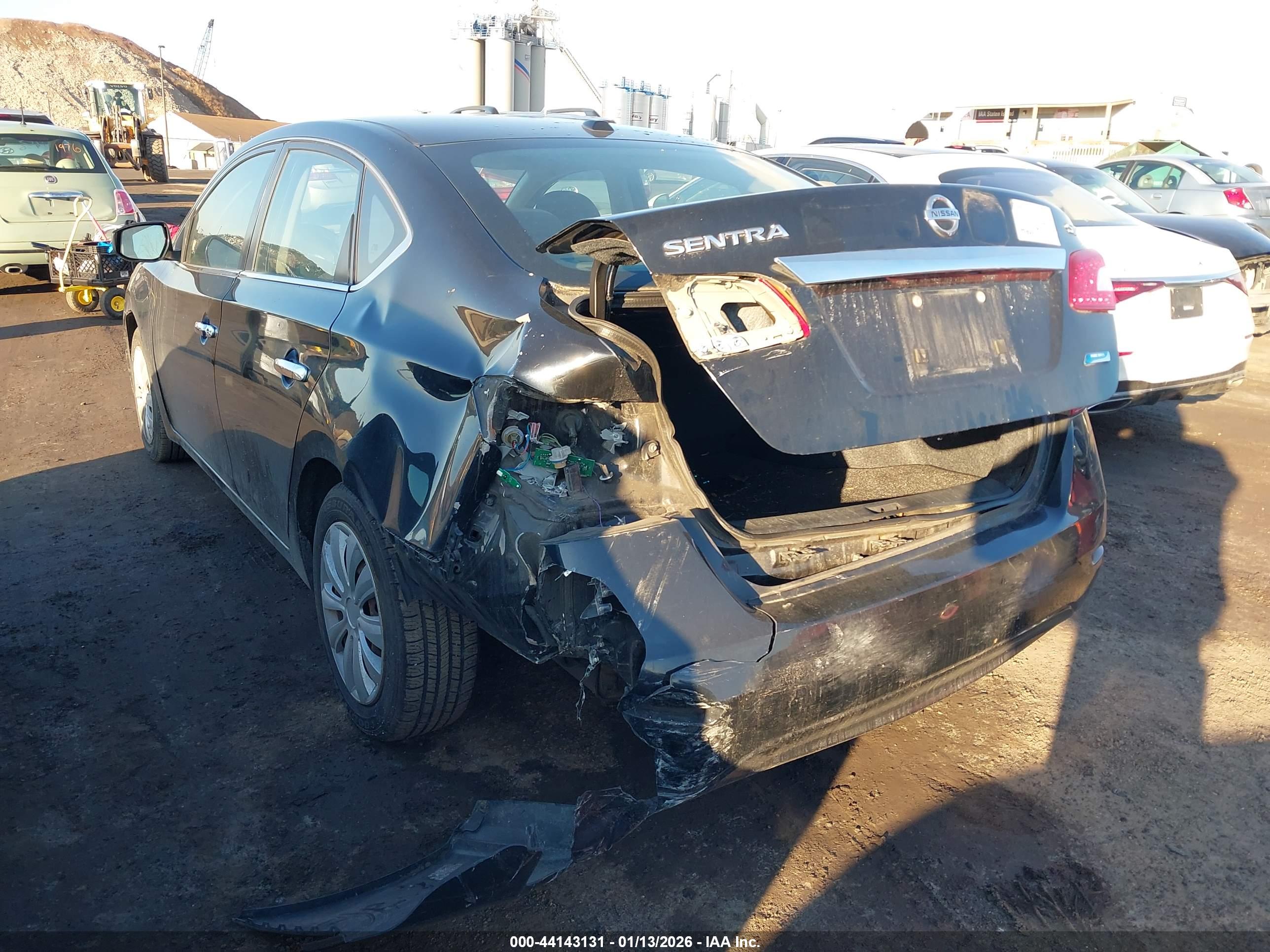 NISSAN SENTRA image 6