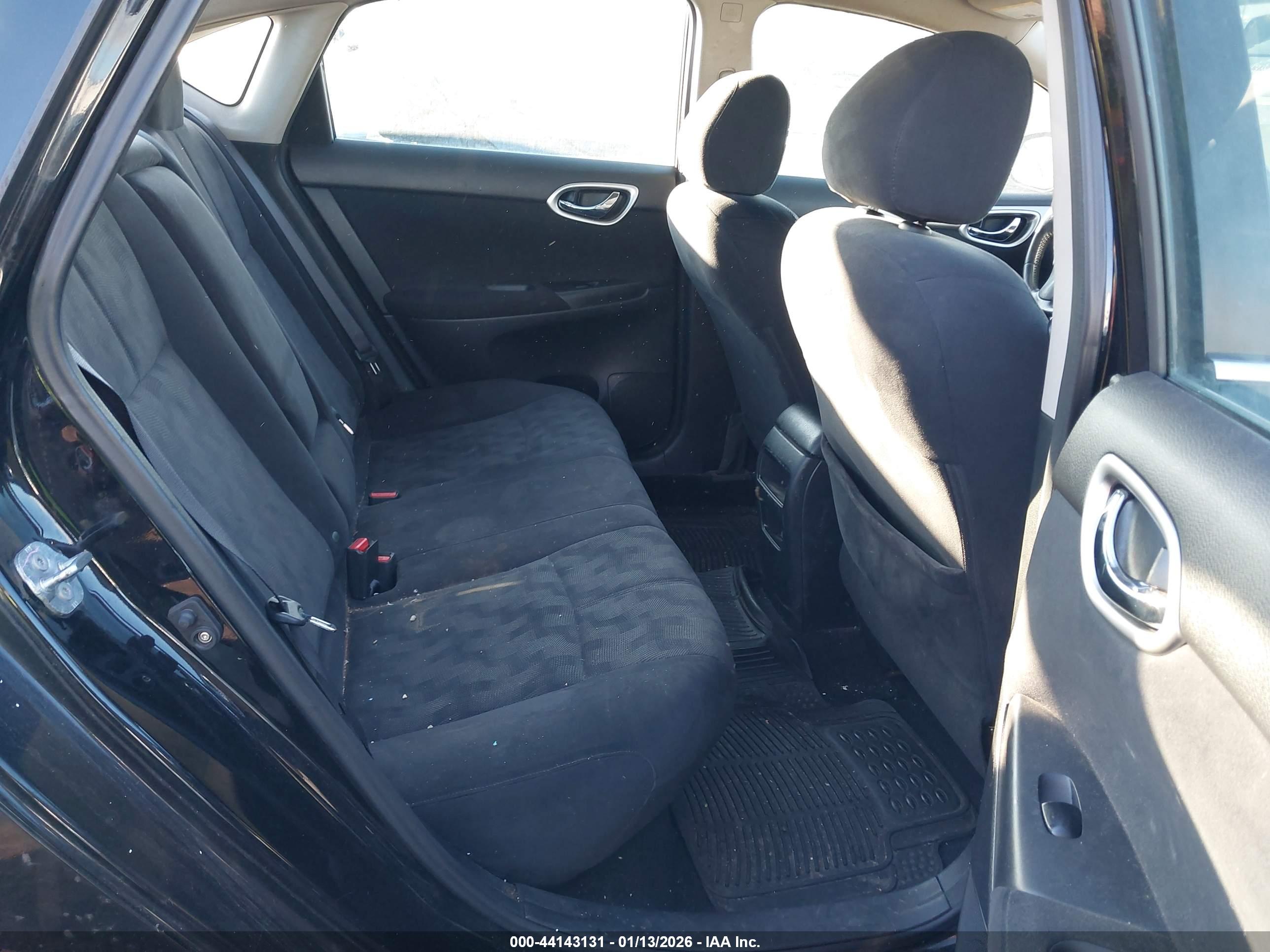 NISSAN SENTRA image 8